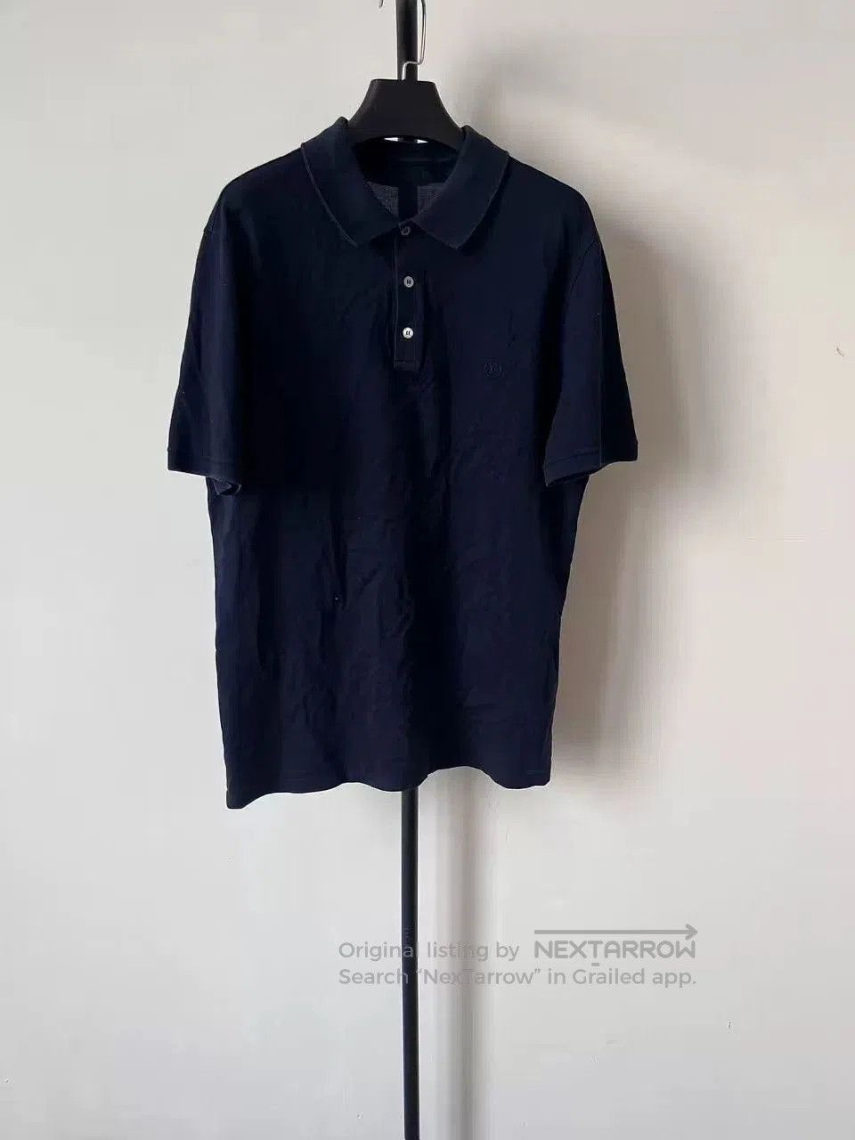 Louis Vuitton Louis Vuitton Stand Collar Letter Print Tee. Size US L / EU 52-54 / 3 - 1 Thumbnail