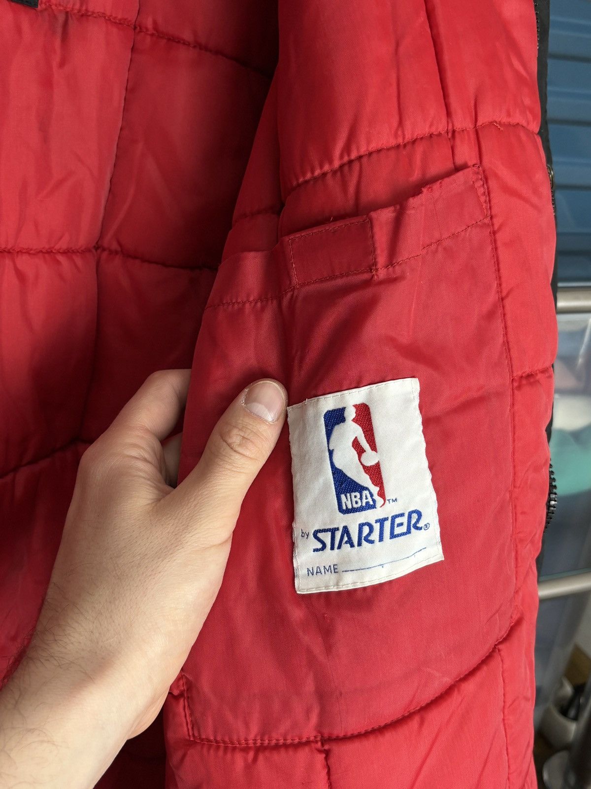 Starter Vintage Starter Chicago Bulls NBA Hooded Bomber Jacket VNTG Size US M / EU 48-50 / 2 - 14 Thumbnail