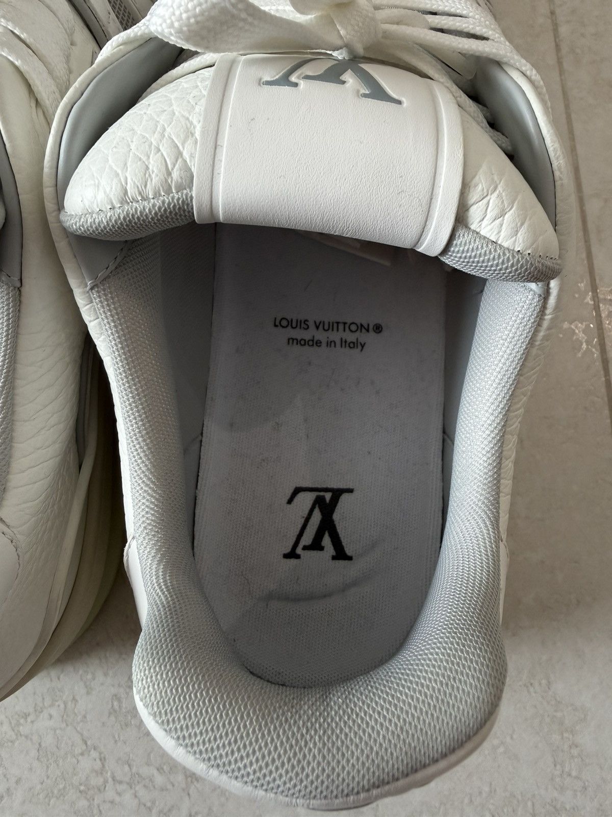 Louis Vuitton Louis Vuitton White Sneakers Size US 10 / EU 43 - 7 Thumbnail