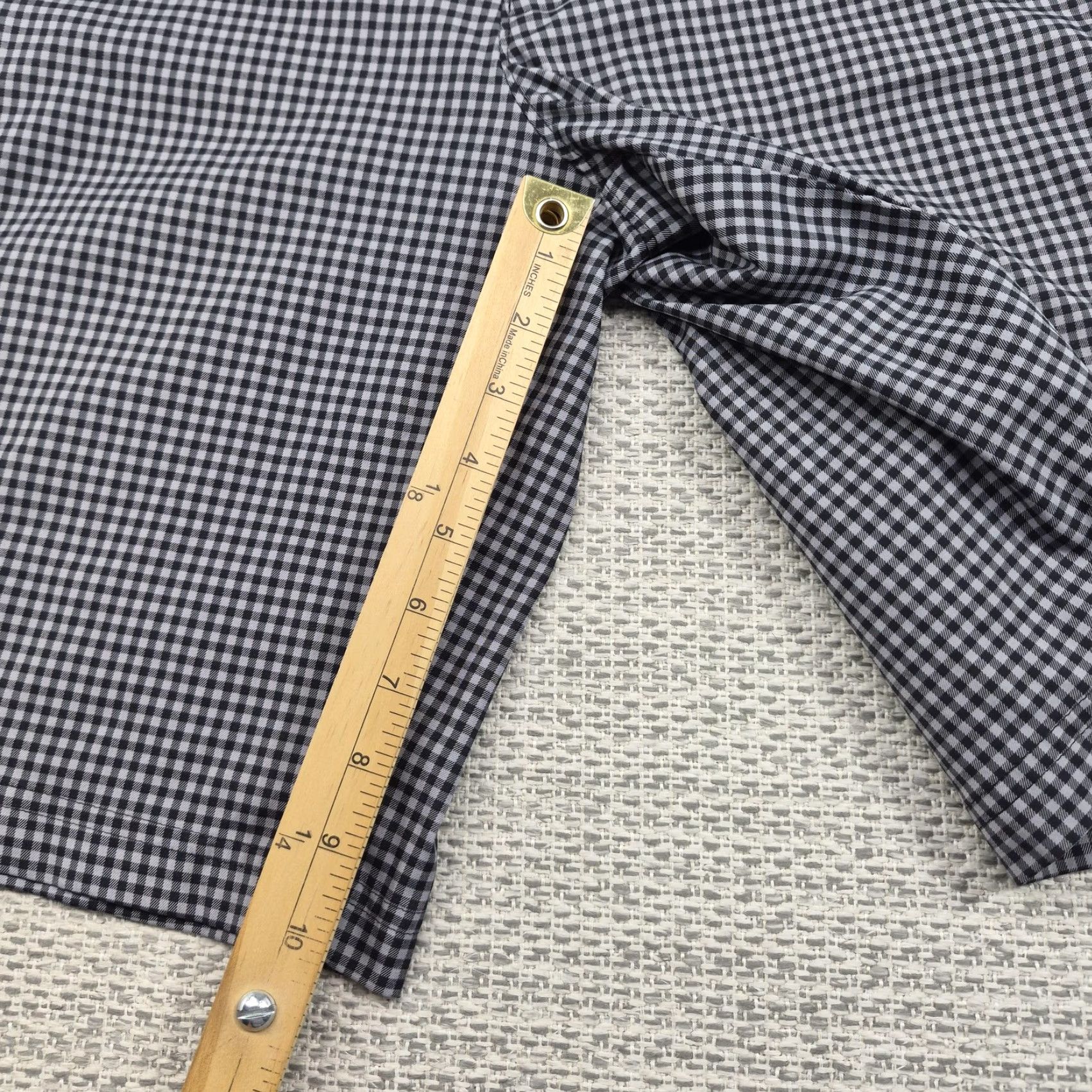 Under Armour VINTAGE? No, under armour shorts mens 30 gray check microfiber chino golf casual pockets Size US 30 / EU 46 - 7 Thumbnail