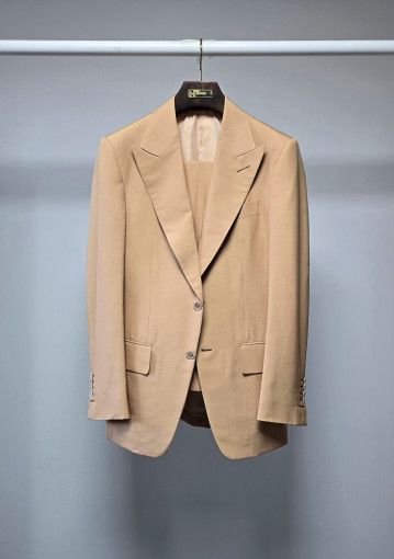 Tom Ford o1sm1stk0824 Silk Pale Spencer Two-Piece Solid Suit in Beige Size US S / EU 44-46 / 1 - 1 Thumbnail