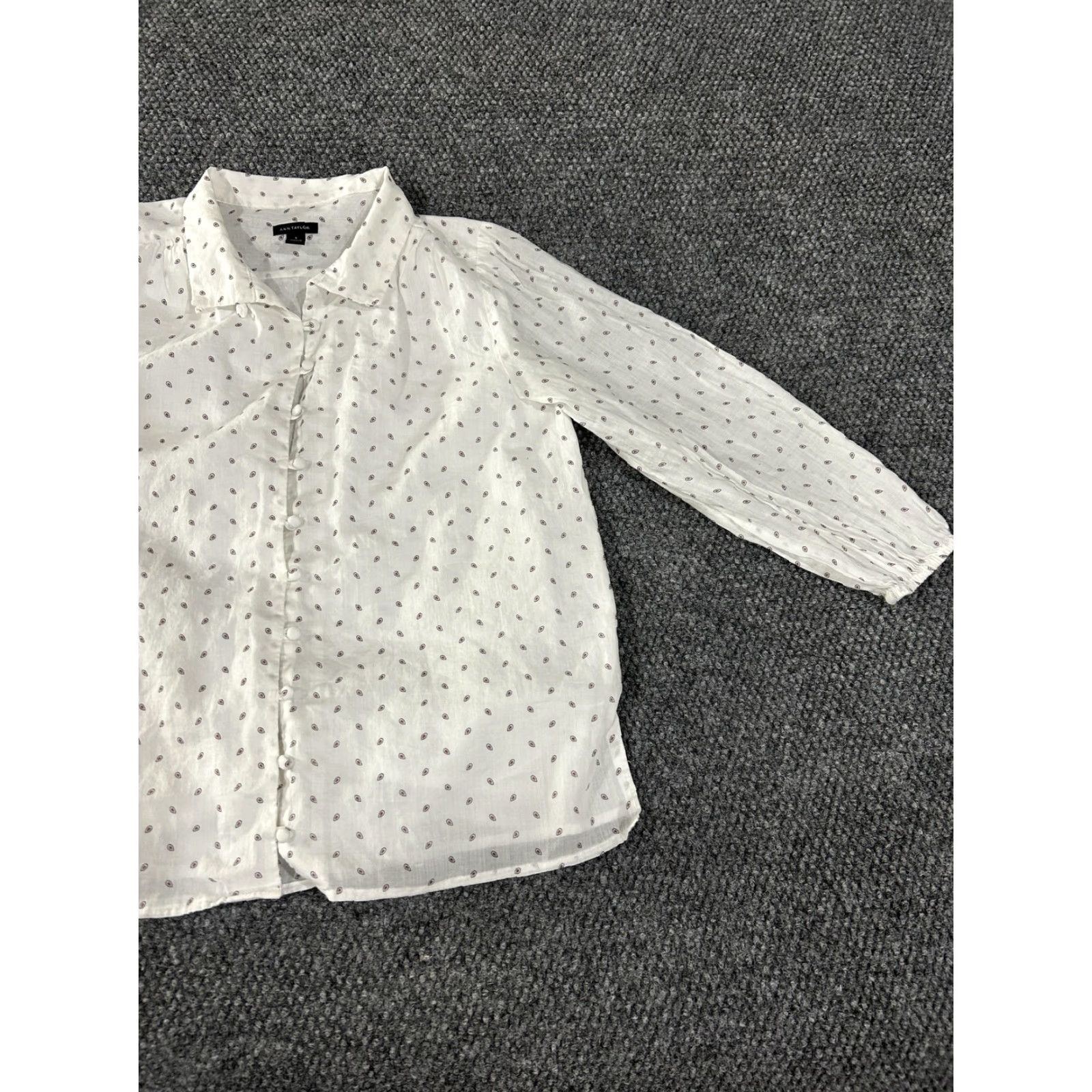 Ann Taylor Ann Taylor White Women's Long Sleeve Button-Up Shirt with Paisley Print User: Ann Taylor White Women's Long Sleeve Button-Up Shirt with Paisley Print Size S / US 4 / IT 40 - 3 Thumbnail