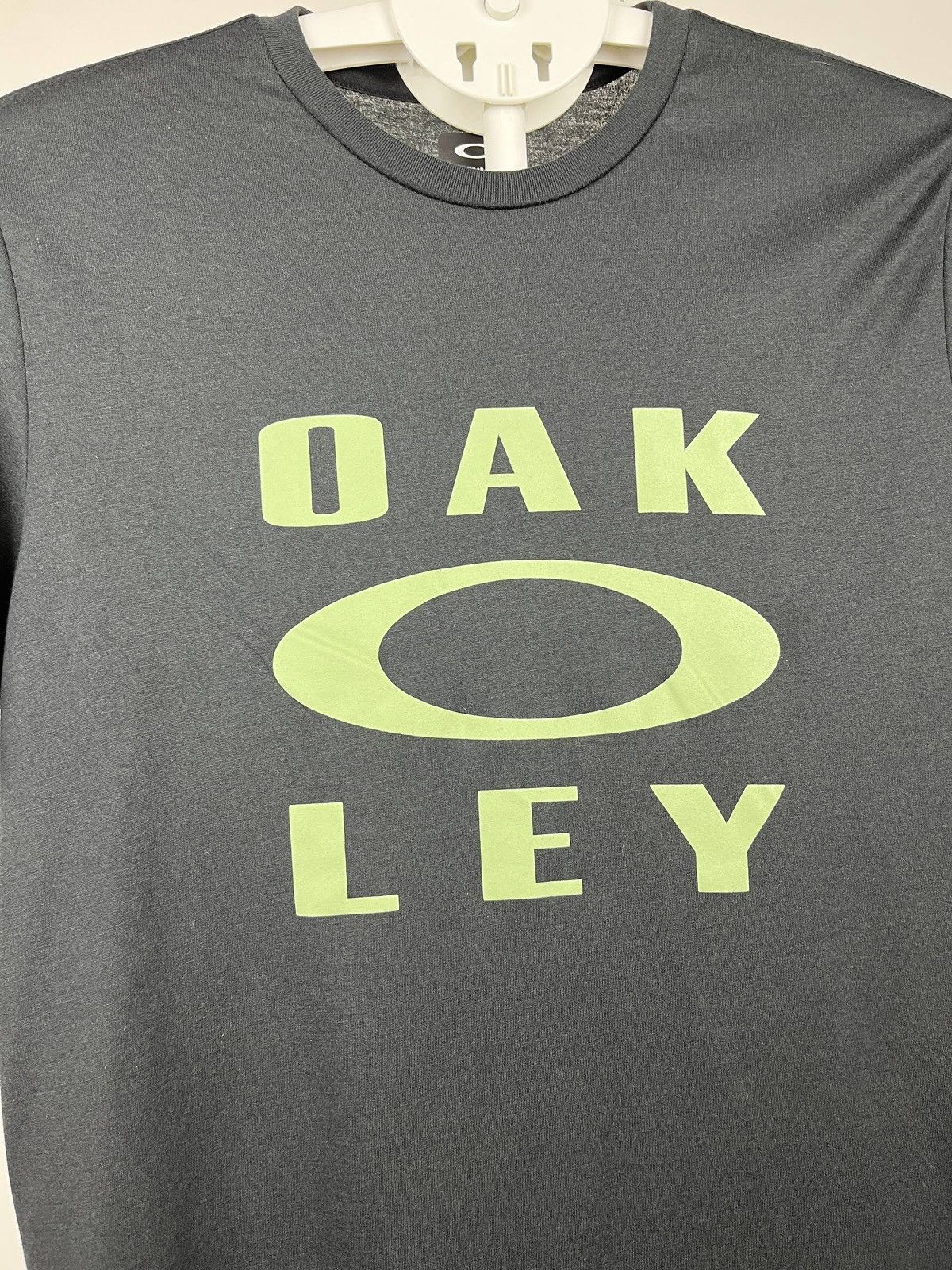 Oakley Oakley Bold Ellipse SS Tee Blackout Neon Logo T-Shirt Size US L / EU 52-54 / 3 - 2 Thumbnail
