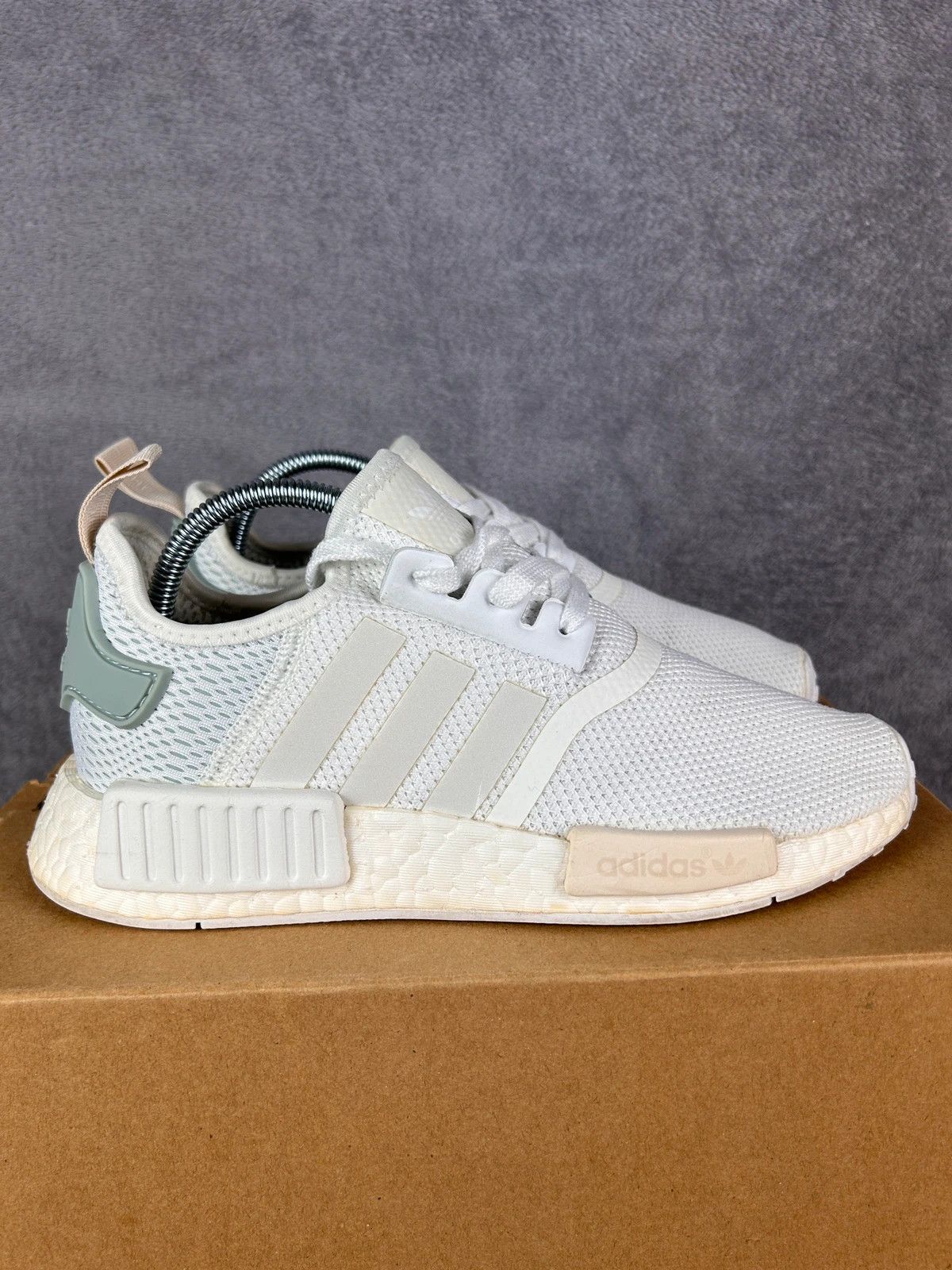 Adidas Adidas NMD R1 Boost white womens sneakers Size US 6 / IT 36 - 4 Thumbnail