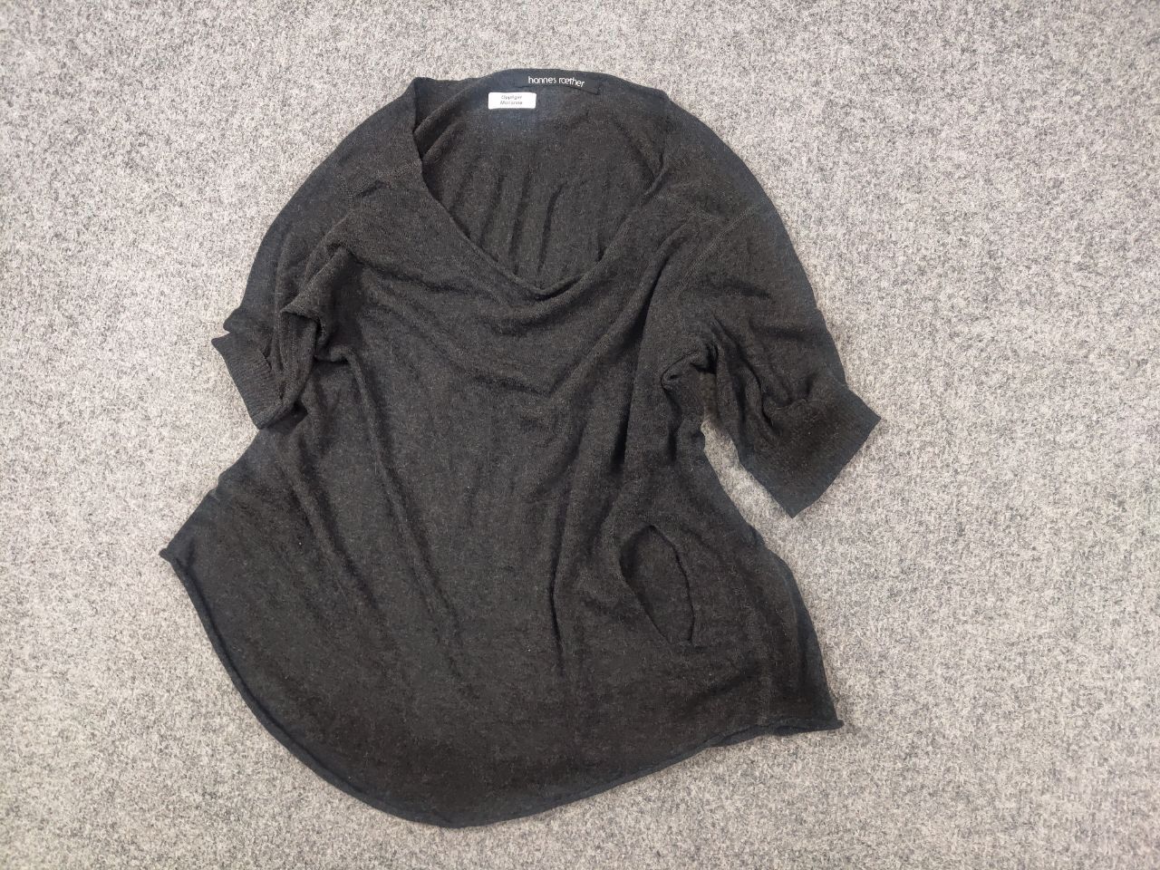 hannes roether Hannes Roether Gray knitted top short sleeves wide neckline Size S / US 4 / IT 40 - 3 Thumbnail
