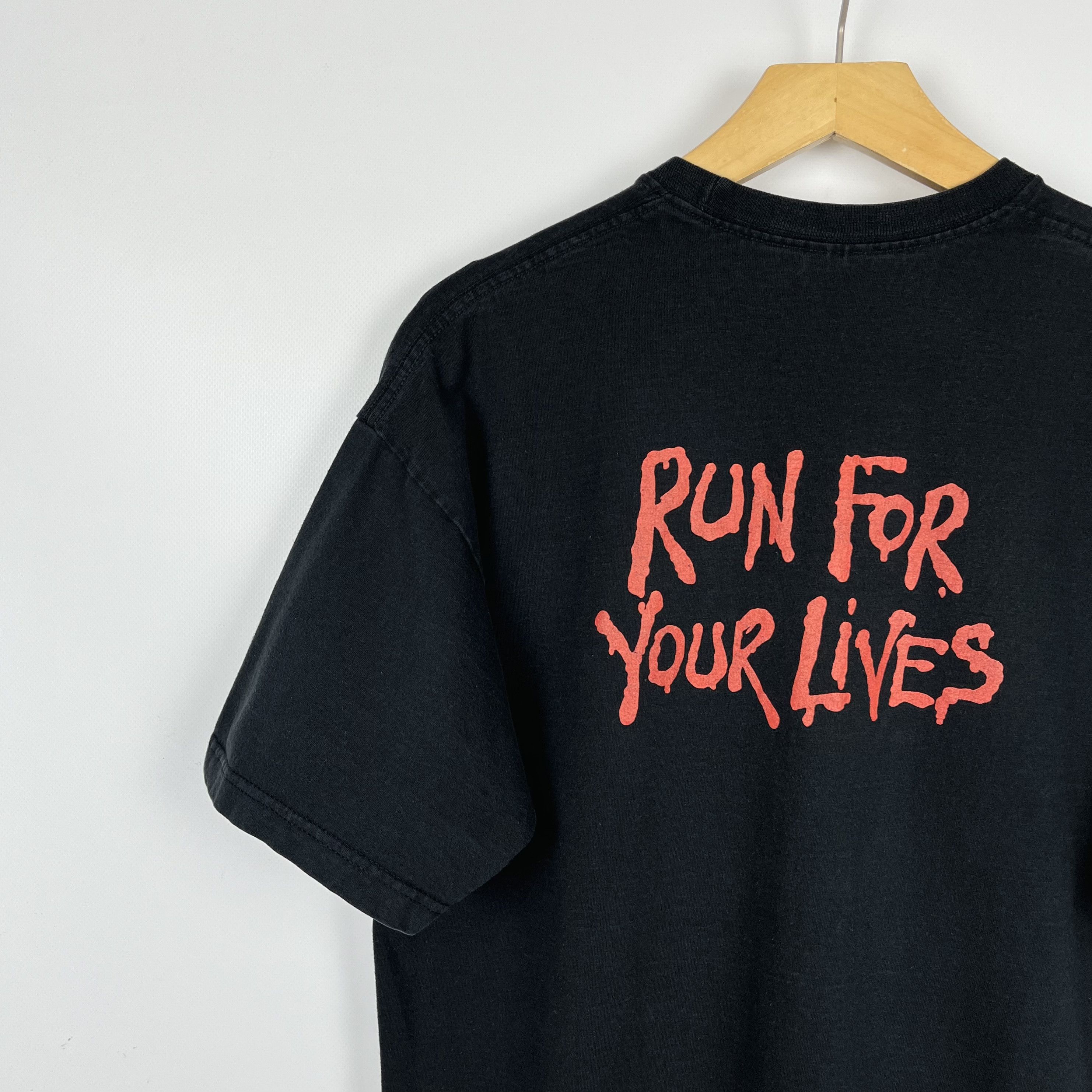 Band Tees Vintage Iron Maiden Run To The Hills Rock Band T Shirt 2005 Size US L / EU 52-54 / 3 - 18 Thumbnail