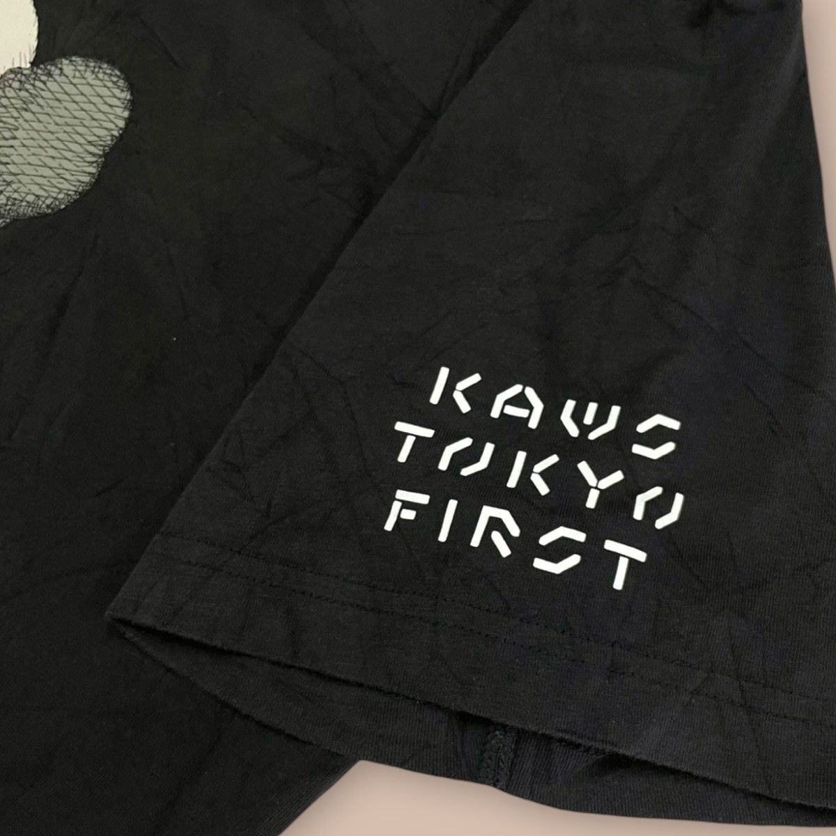 Kaws × Uniqlo Uniqlo x KAWS Tokyo First Companion Tee 2021 Size US L / EU 52-54 / 3 - 5 Thumbnail