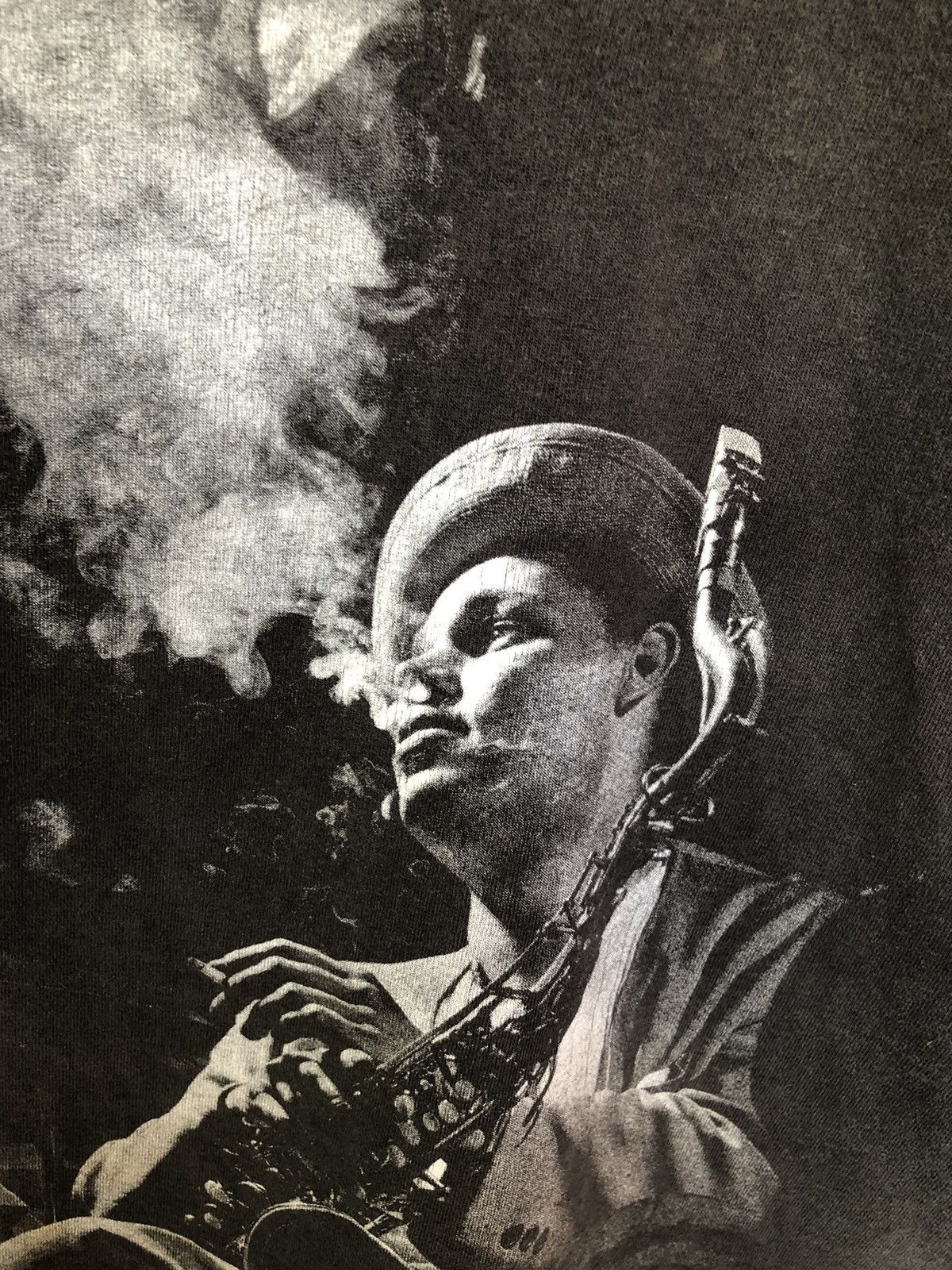Vintage Vintage 90's Dexter Gordon American Jazz Distresed Shirt Tee Size US XL / EU 56 / 4 - 4 Thumbnail