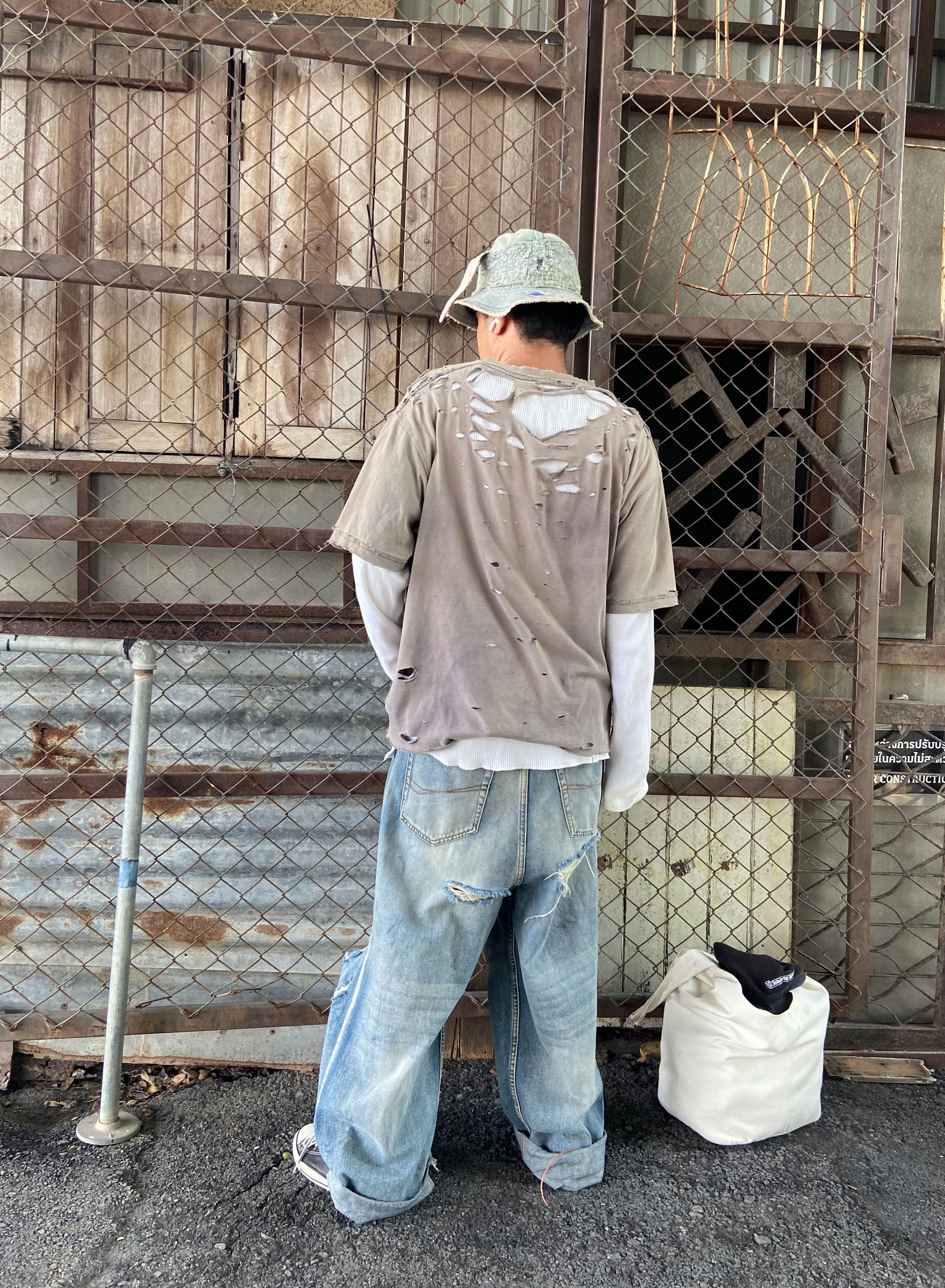 Carhartt (L) Carhartt T-Shirt Thrashed Distressed Pocket Size US L / EU 52-54 / 3 - 9 Thumbnail