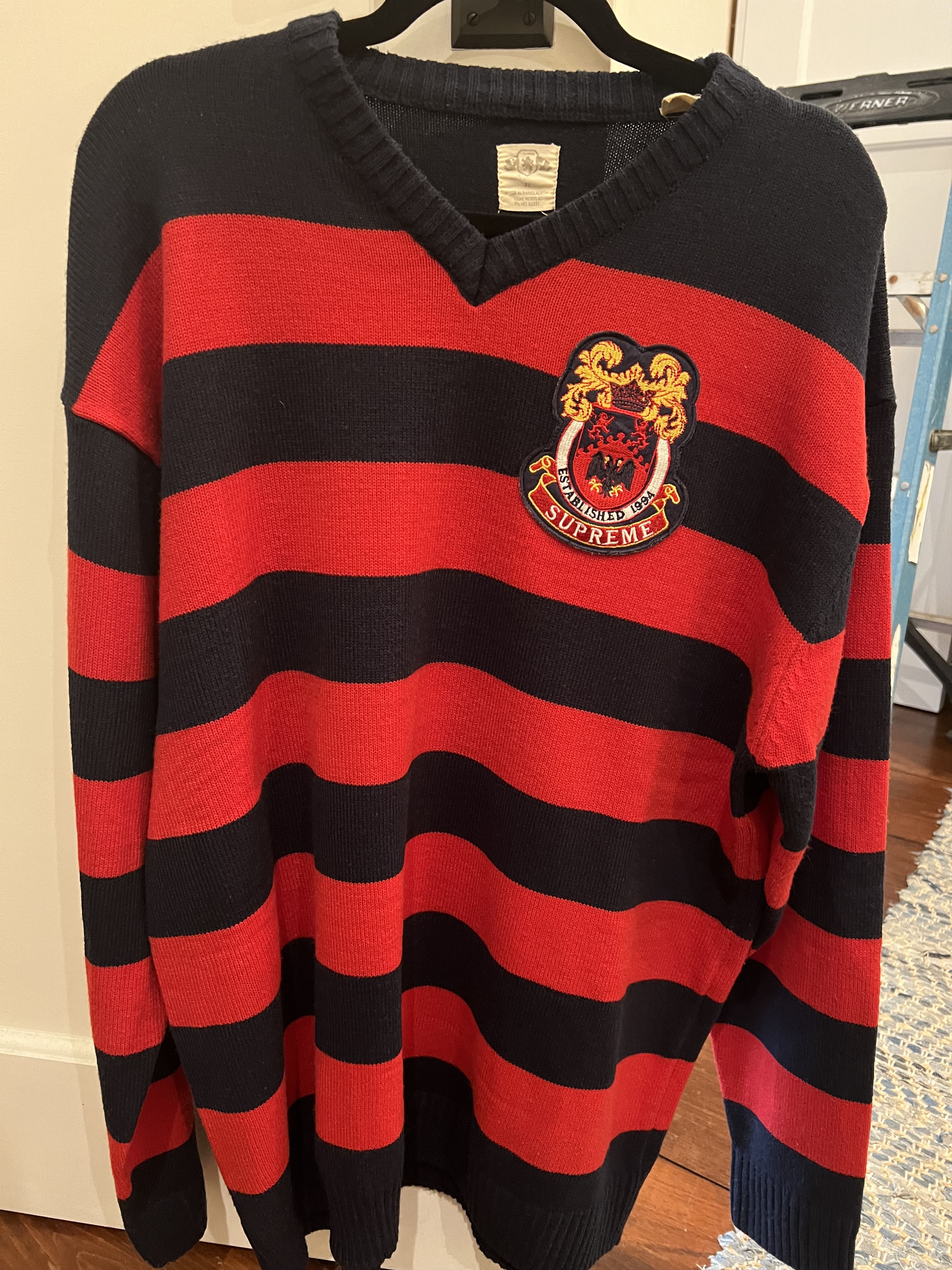 image of Uniform Supreme Pj Lion Logo Rugby in Red, Men's (Size XL)