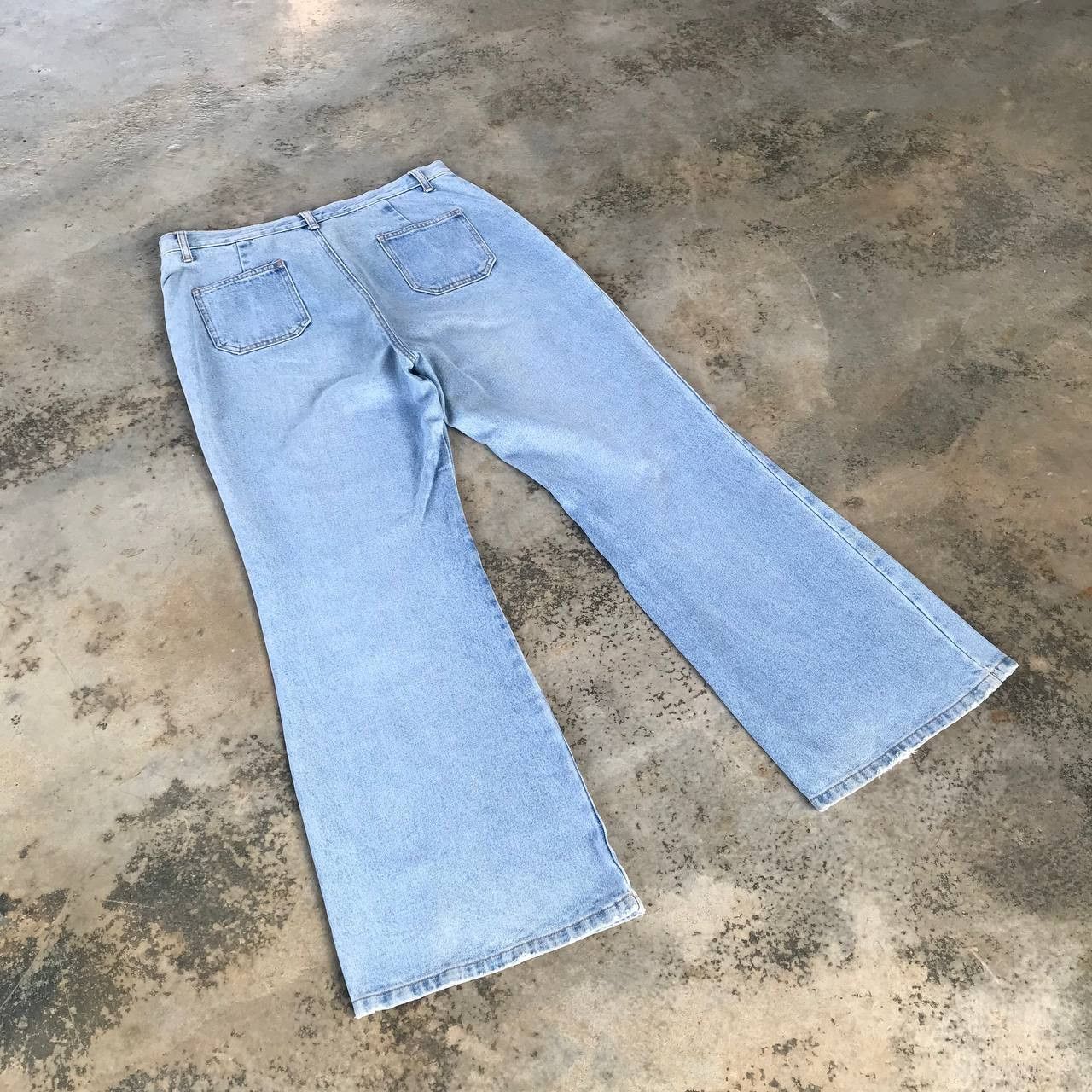 Japanese Brand W34x30 FLARED JAPAN JOUER AUX ECHECS BUSH JEAN LIGHTWASH Size US 34 / EU 50 - 5 Thumbnail