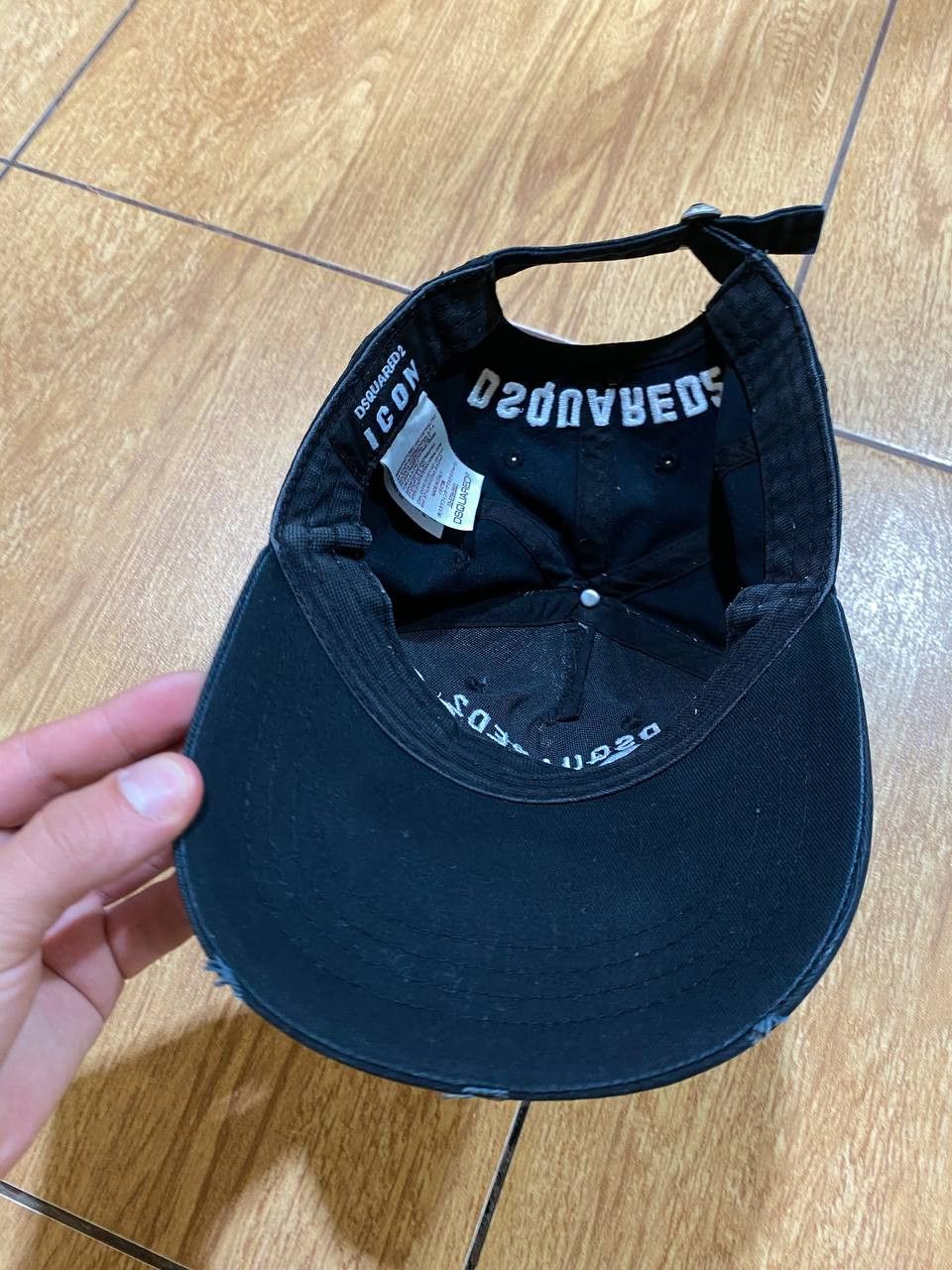 Dsquared2 Rare Dsquared2 cap black with text Size ONE SIZE - 10 Thumbnail