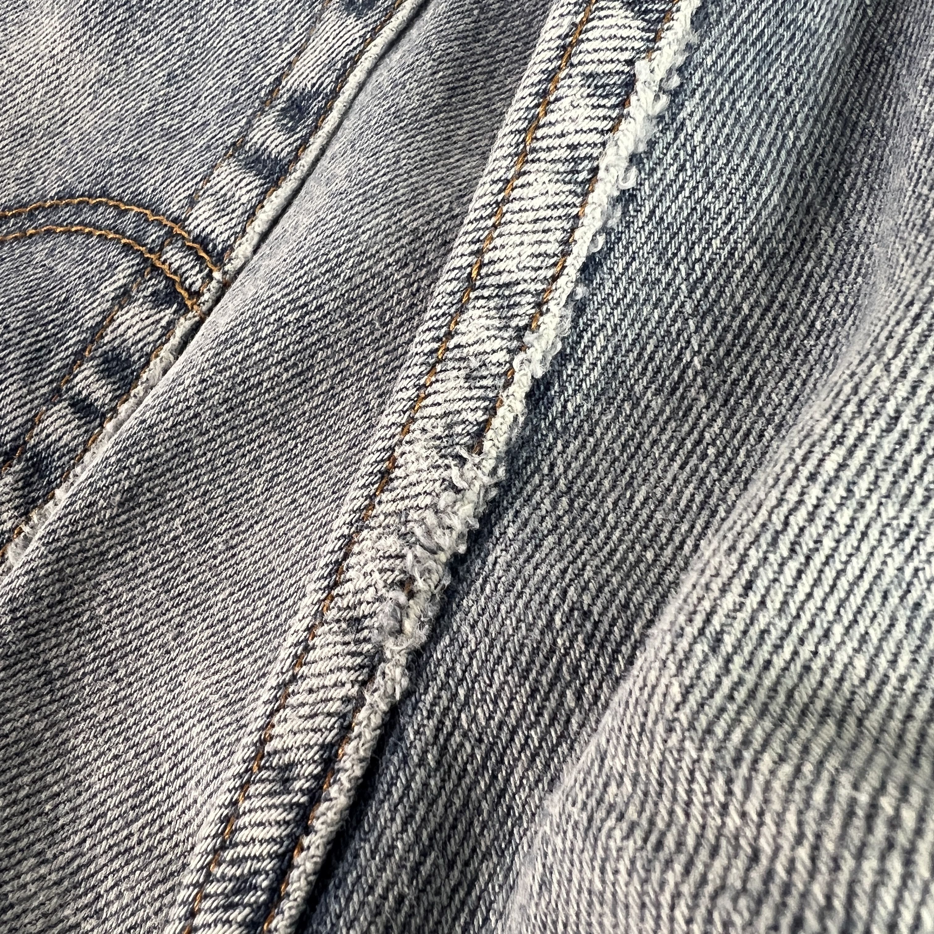 Levi's Y2K Levi's Jeans 560 Comfort Loose Fit Tapered Blue Denim Size US 33 - 3 Thumbnail