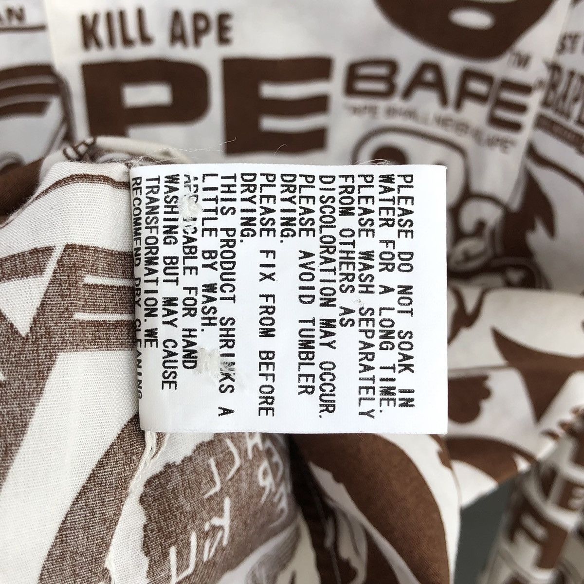 Bape Newspaper Logo Button Up Shirt Size US M / EU 48-50 / 2 - 23 Thumbnail