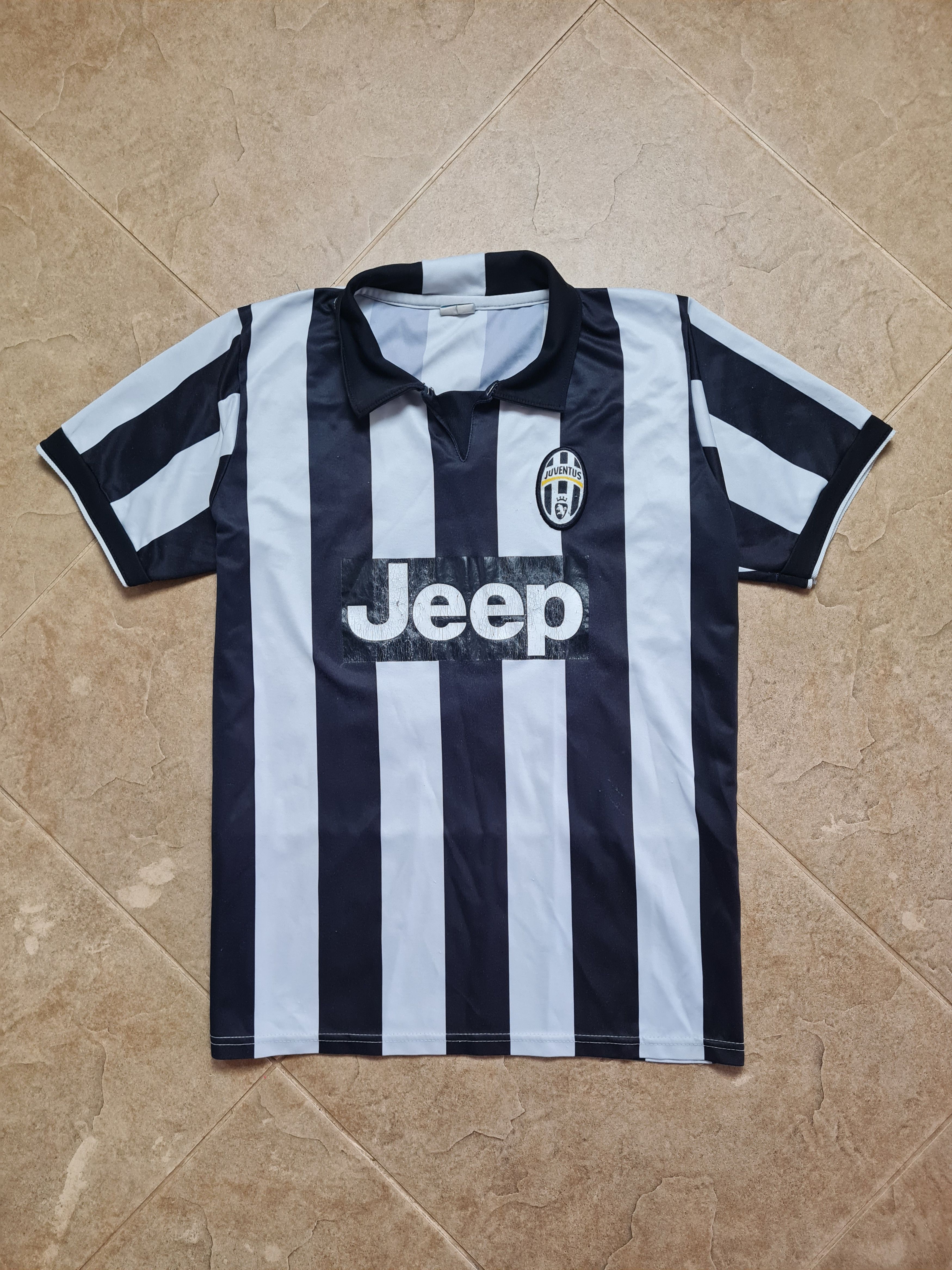 Other Vintage JEEP Football shirt JUVENTUS TEVEZ #10 Jersey soccer Size US M / EU 48-50 / 2 - 2 Thumbnail