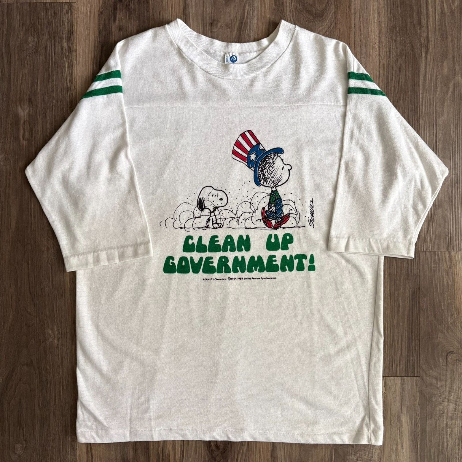 Vintage Vintage Snoopy Peanuts Clean Up Government T-Shirt Size L/XL Size US XL / EU 56 / 4 - 1 Thumbnail