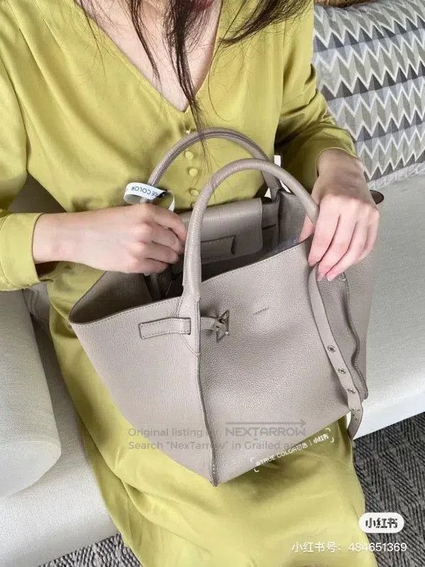 Celine Celine Big Bag Buckle Tote. Size ONE SIZE - 8 Thumbnail