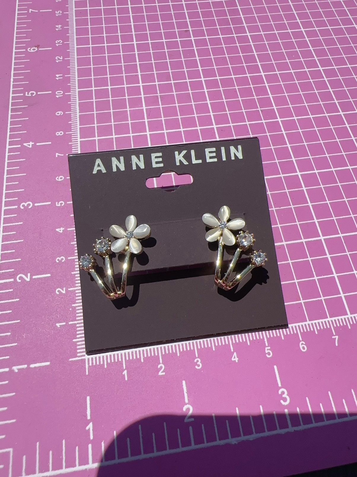 Anne Klein Anne Klein green white reflective flower crystal gold tone Size ONE SIZE - 3 Thumbnail