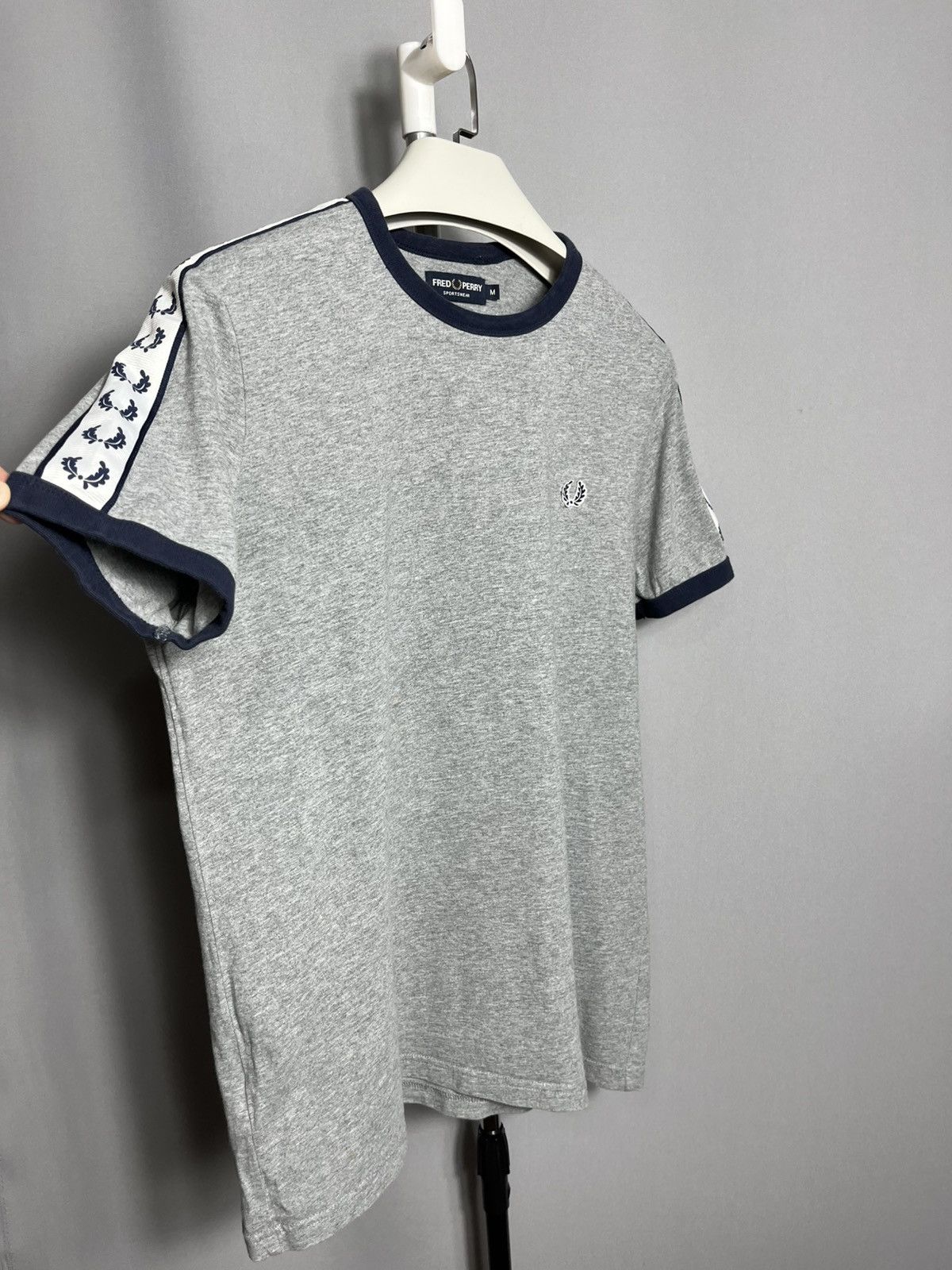 Fred Perry Fred Perry t-shirt men’s cotton short sleeve grey crew neck Size US M / EU 48-50 / 2 - 4 Thumbnail