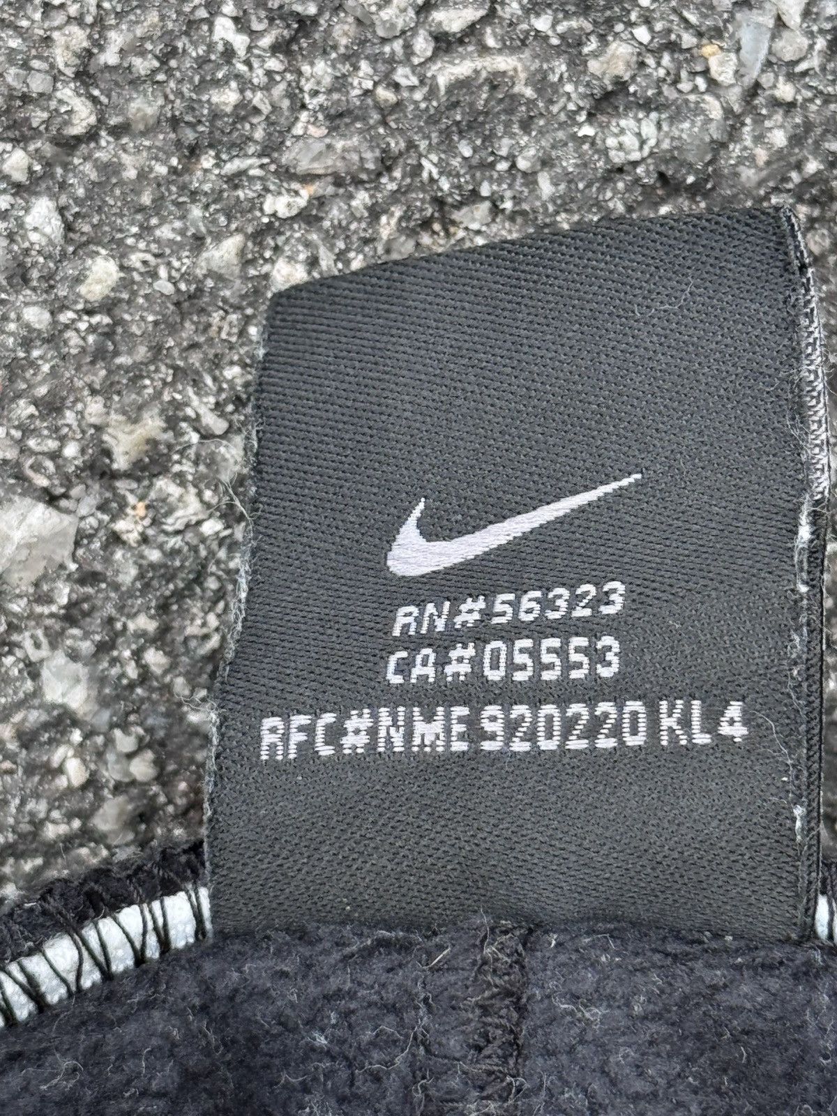 Nike Nike track pants Size US 31 - 10 Thumbnail