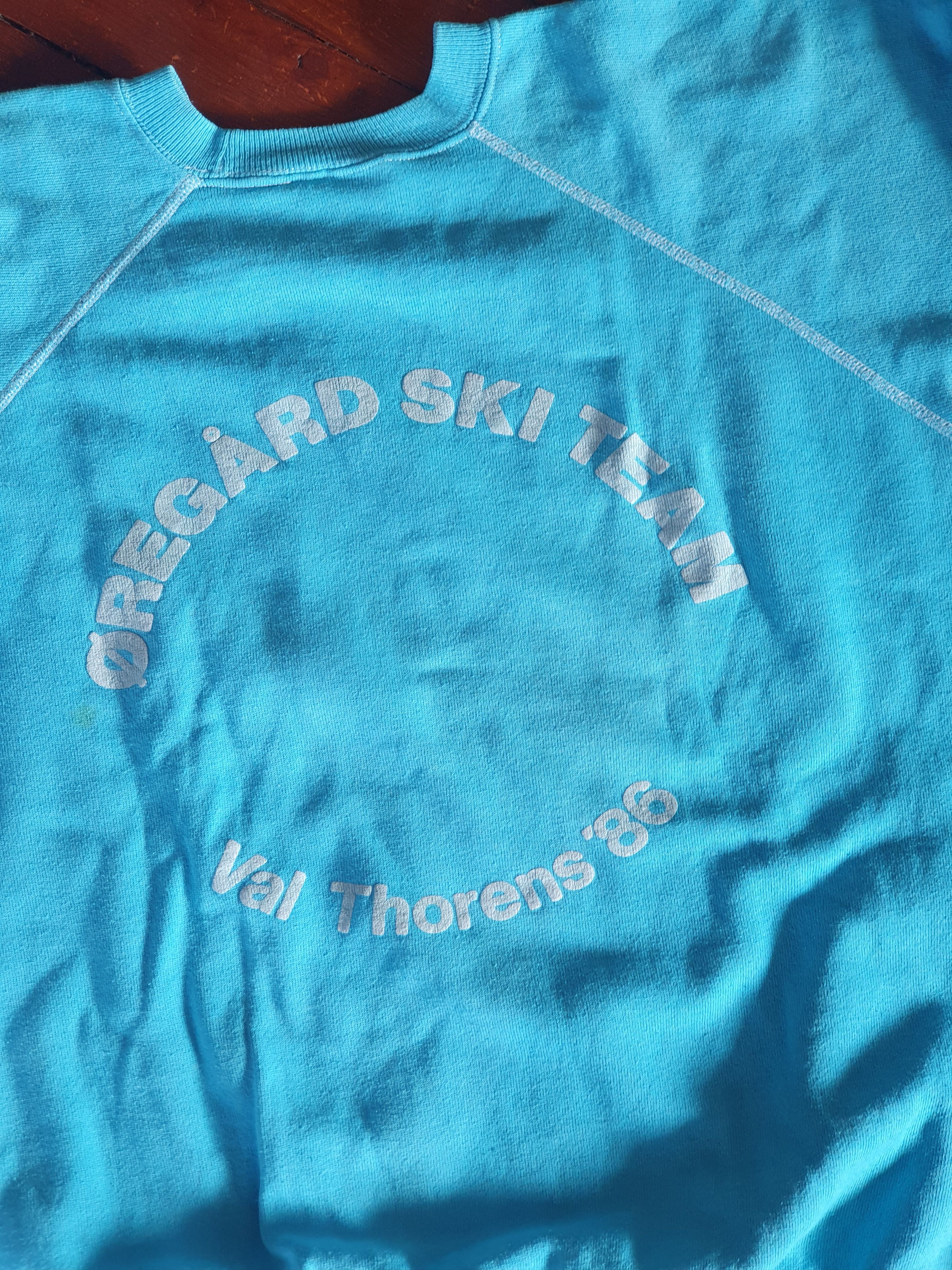 Hanes × Vintage Oregard Ski Team Val Thorens 1986 Vintage sweatshirt sz L? Size US L / EU 52-54 / 3 - 6 Thumbnail
