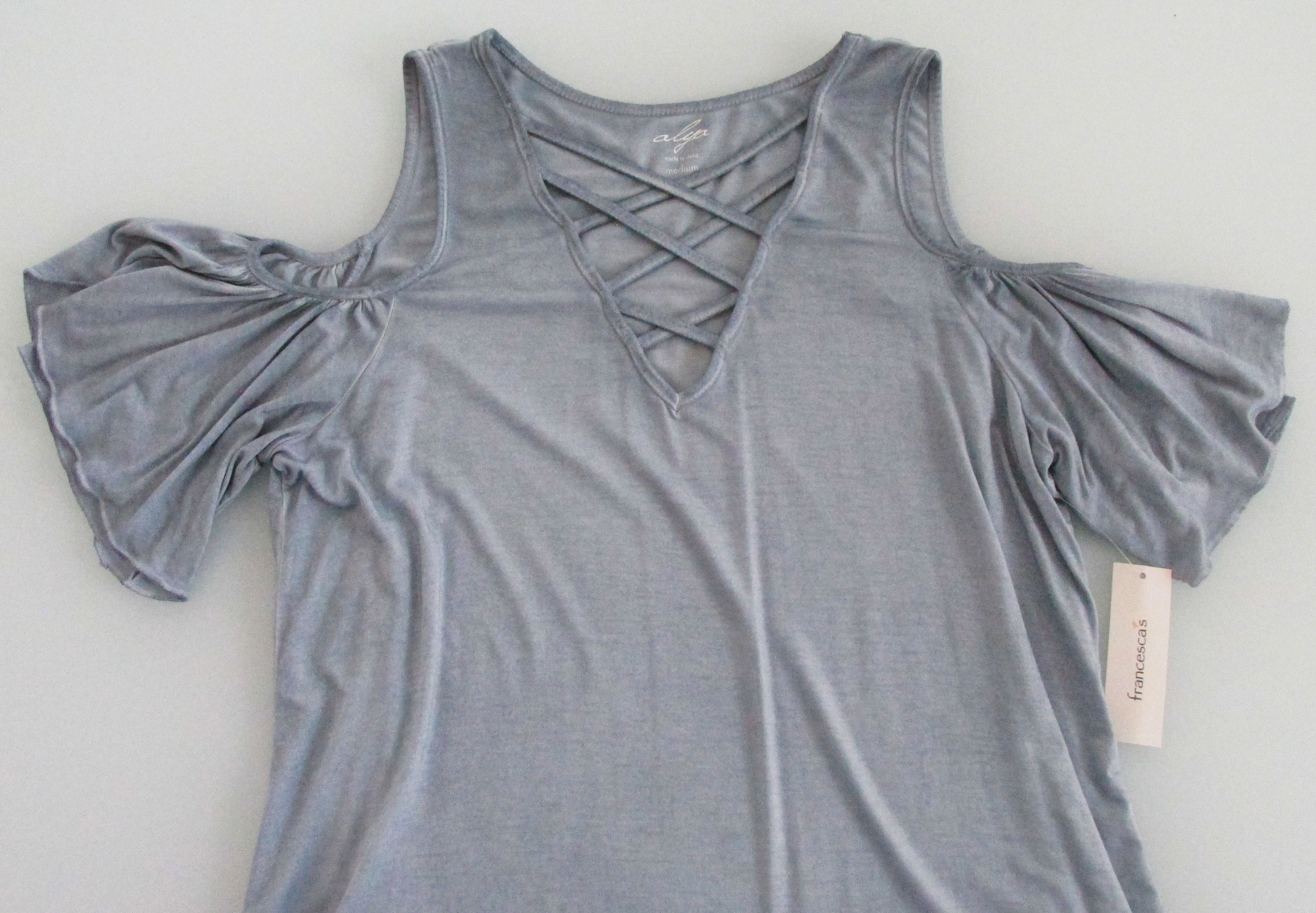 Other Francesca's (NWT) Cold Shoulder Knit Top Size Medium Size M / US 6-8 / IT 42-44 - 3 Thumbnail