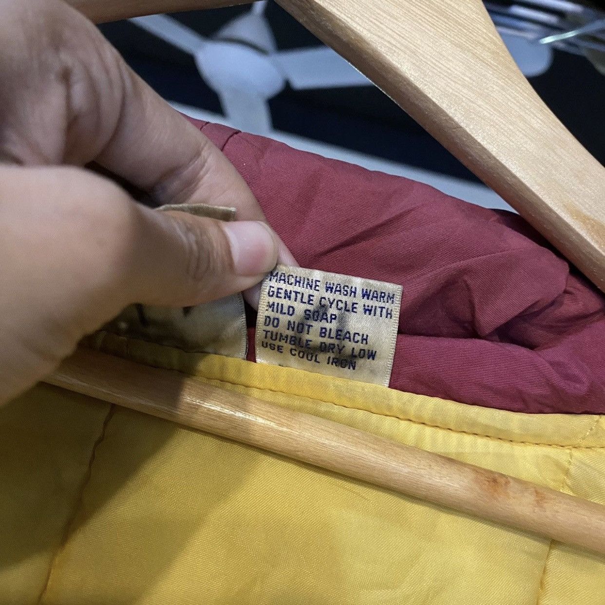 NFL Vintage 90’s WASHINGTON REDSKINS STARTER JACKET Size US L / EU 52-54 / 3 - 19 Thumbnail