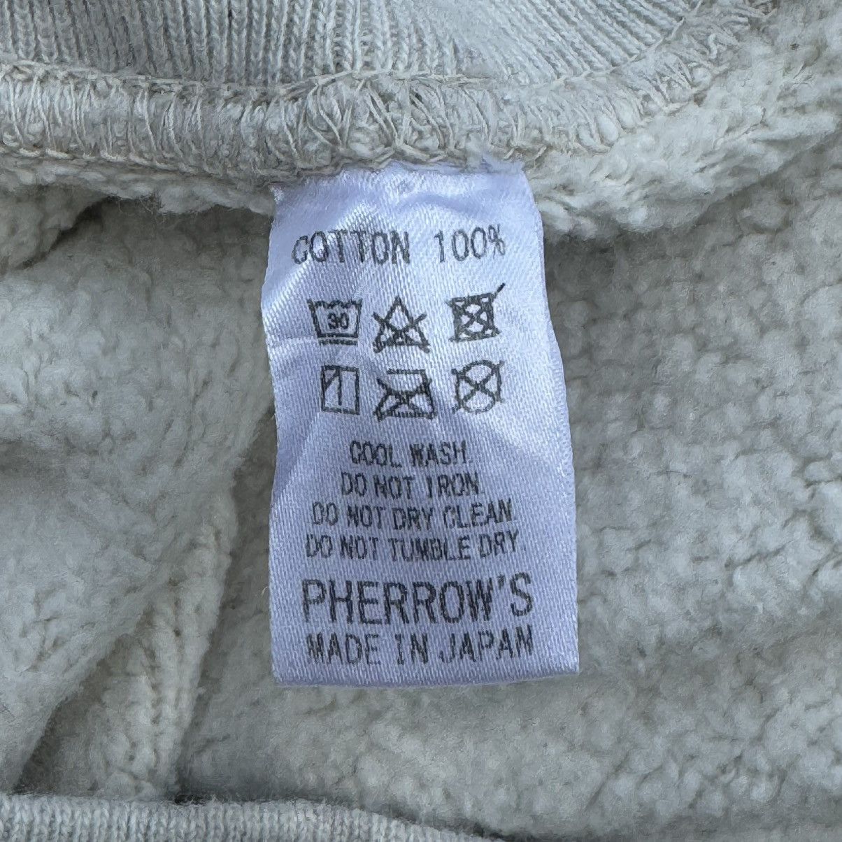 Pherrow's Pherrows Hawaii Pacific Air Command US Airforce Sweatshirt Size US M / EU 48-50 / 2 - 7 Thumbnail