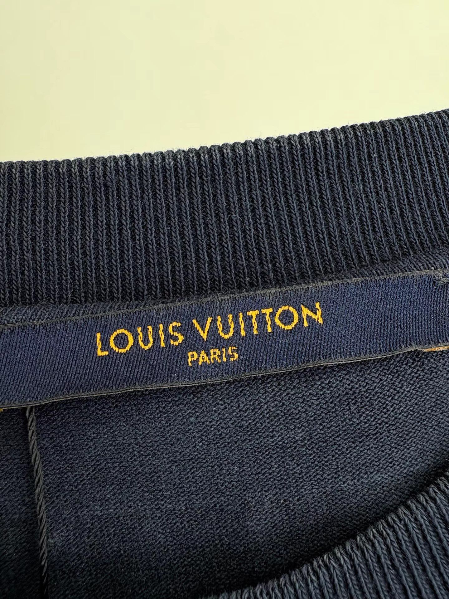 Louis Vuitton LOUIS VUITTON Back Instruction Print Short Sleeve K1 Size US XL / EU 56 / 4 - 4 Thumbnail