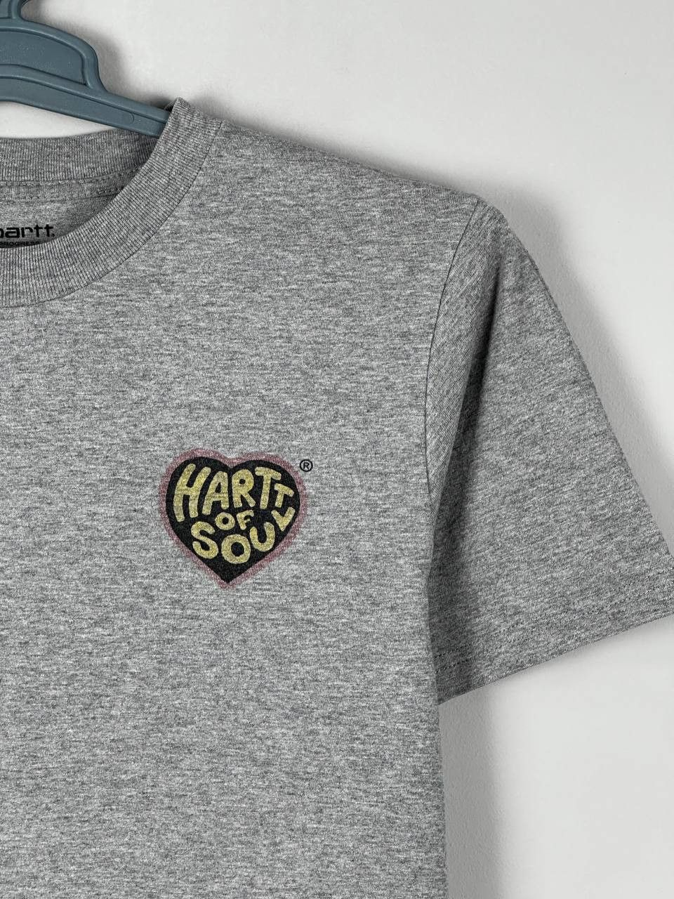 Carhartt Wip Carhartt WIP Grey Heart Big Logo T Shirt Size US XS / EU 42 / 0 - 5 Thumbnail