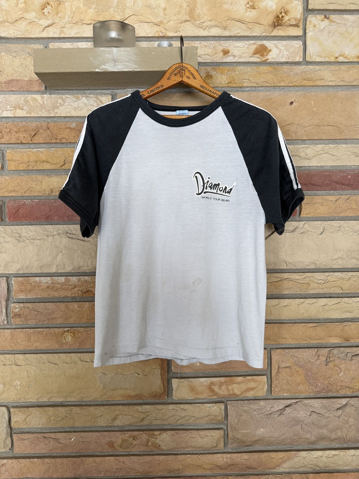 Vintage Vintage 80s Neil Diamond World Tour Graphic Tee Size US L / EU 52-54 / 3 - 1 Thumbnail