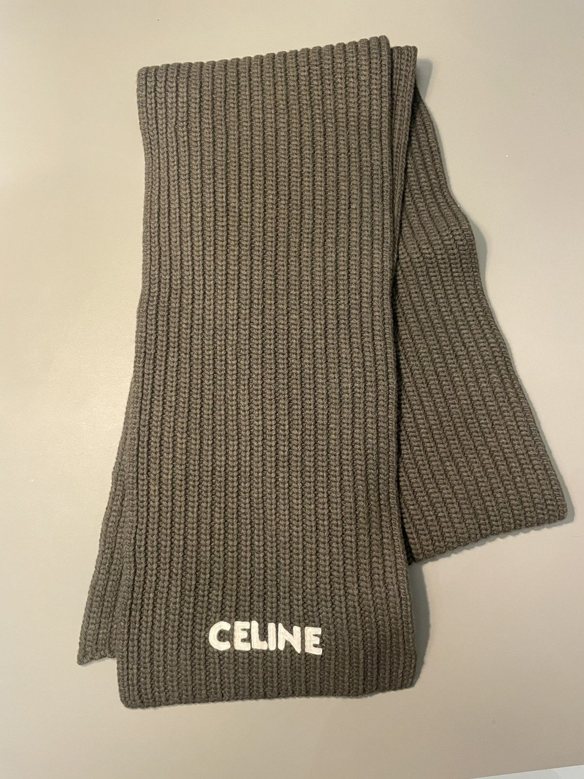 Celine Celine scarf. Wool. Olive Green. Size ONE SIZE - 1 Thumbnail