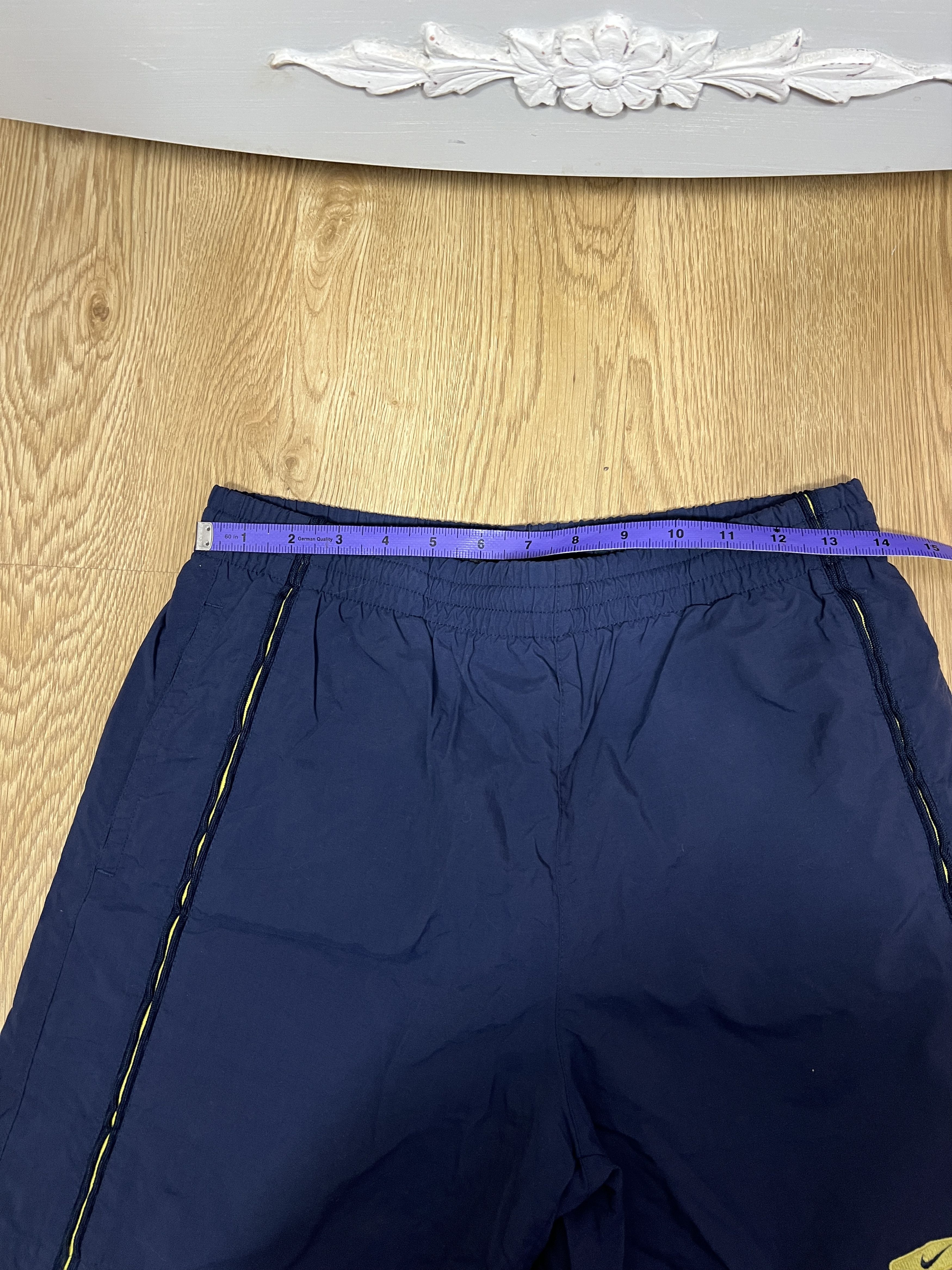 Nike × Vintage VINTAGE NIKE SWOOSH SHORTS 90S Size US 28 / EU 44 - 6 Thumbnail