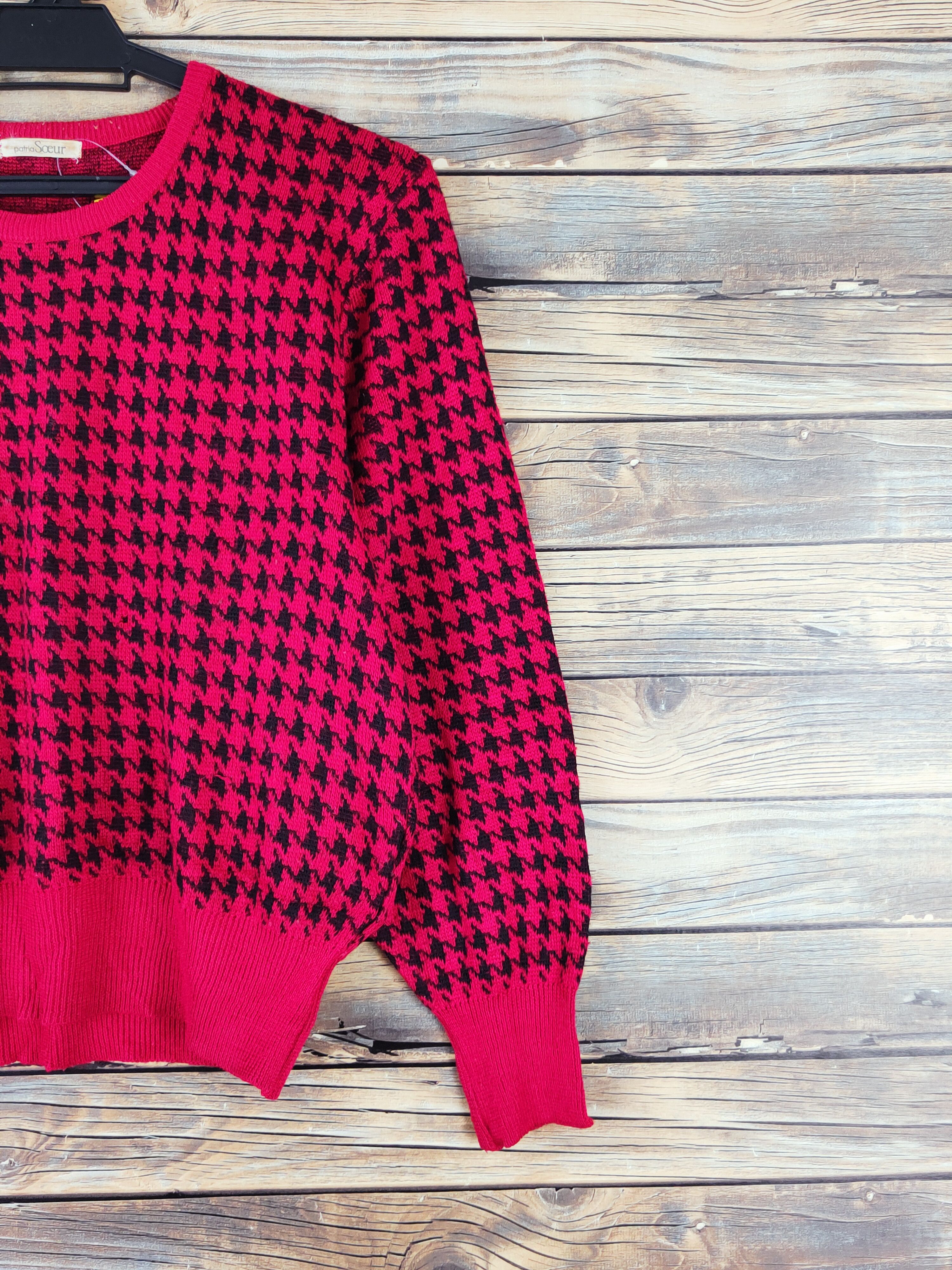 Homespun Knitwear × Japanese Brand × Vintage Patria Soeur Red Black Knitwear Sweatshirts #W1001 Size S / US 4 / IT 40 - 5 Thumbnail