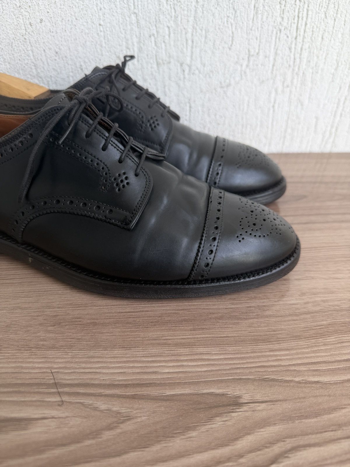 Alden × Drake's Shell cordovan brogue derby Size US 8.5 / EU 41-42 - 4 Thumbnail