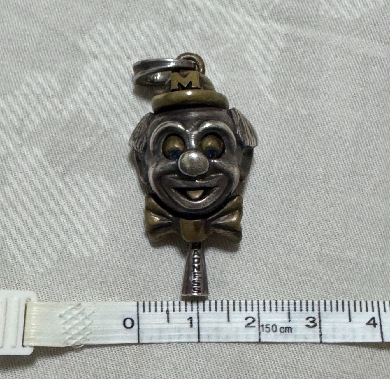 Madness Madness Peanuts x Edison Chen Joker Silver Charm Tongue-Out Size ONE SIZE - 6 Thumbnail