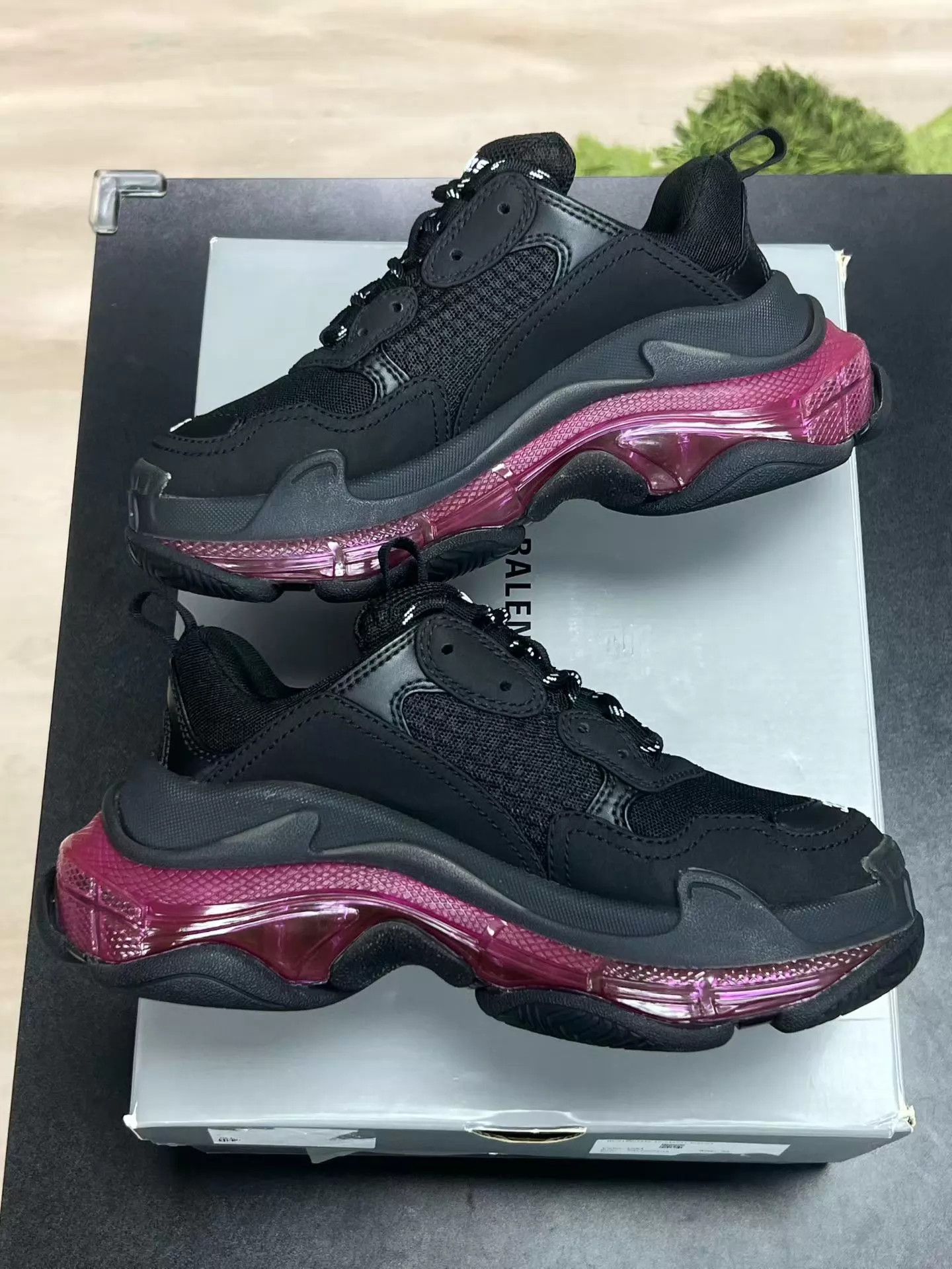 Balenciaga Balenciaga Triple S Women's Black & Pink 36 Size US 5.5 / IT 35.5 - 6 Thumbnail