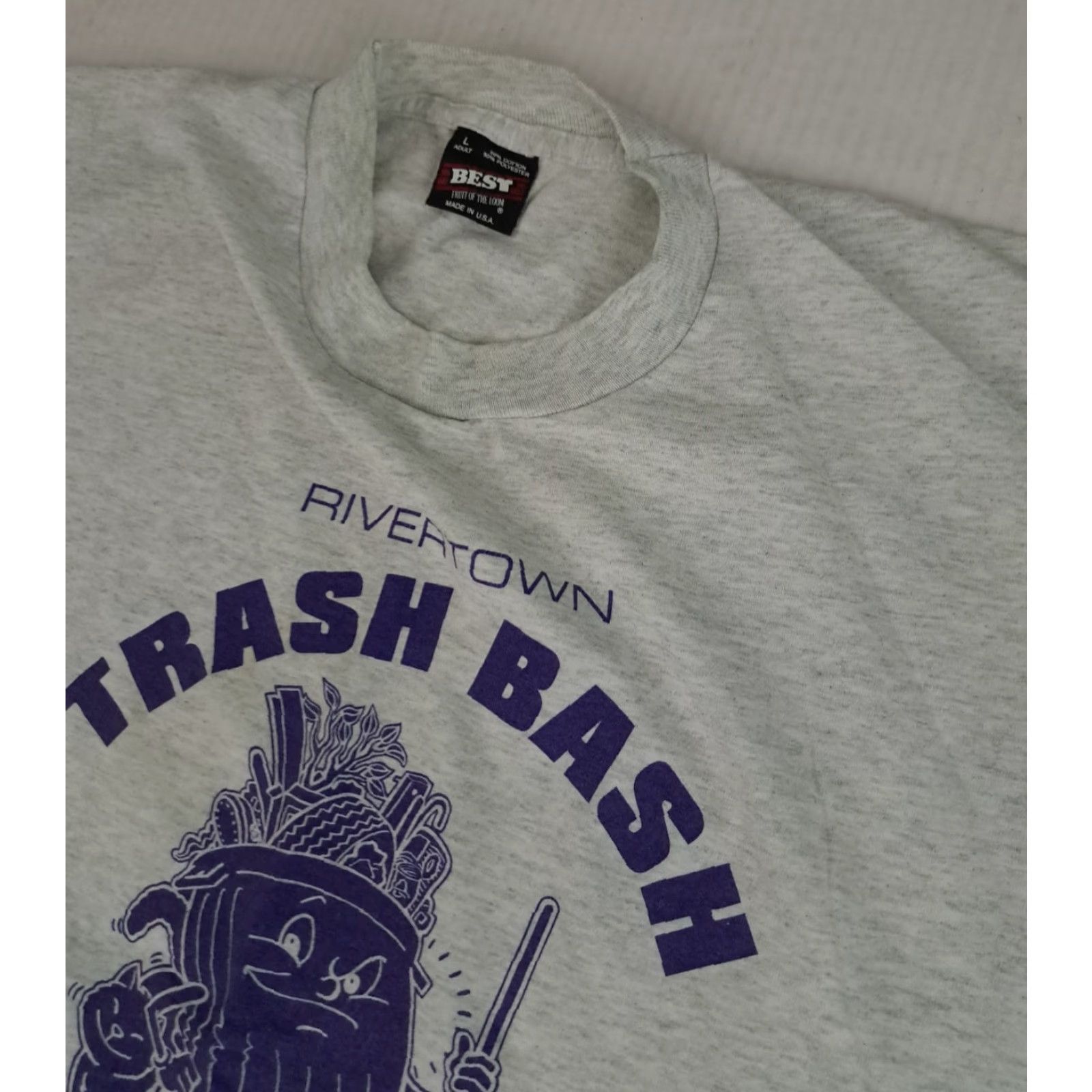 Fruit Of The Loom VINTAGE Detroit's Rivertown 90s Trash Bash Single Stitch Lg TShirt Screen Stars Shirt Mensの? Size US L / EU 52-54 / 3 - 2 Thumbnail