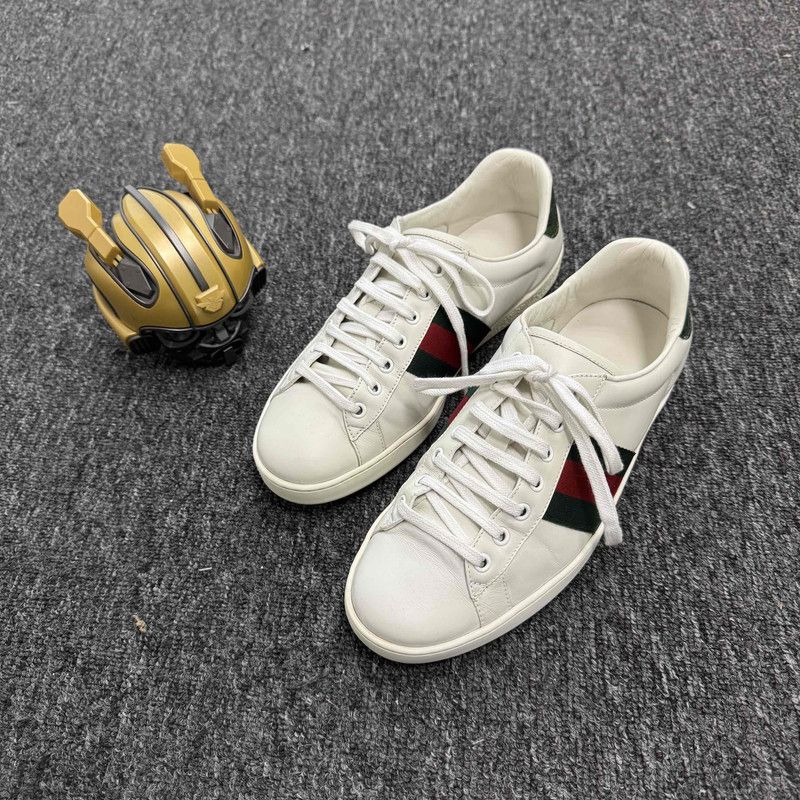 Gucci Gucci Ace White Low-Top Sneakers for Men 0079 Size US 9.5 / EU 42-43 - 1 Thumbnail