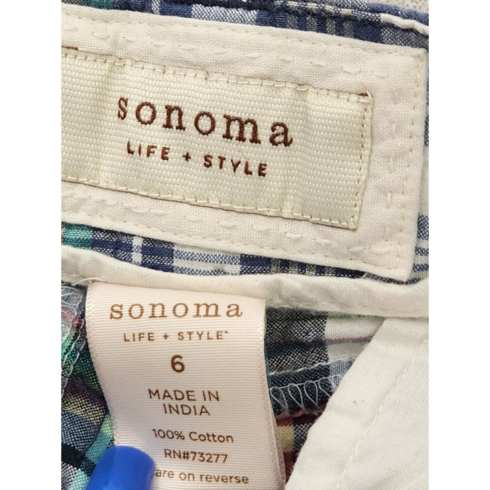 Sonoma Sonoma Blue Multicolor Plaid Shorts 6 Lightweight Flat Front Size 28" / US 6 / IT 42 - 4 Thumbnail