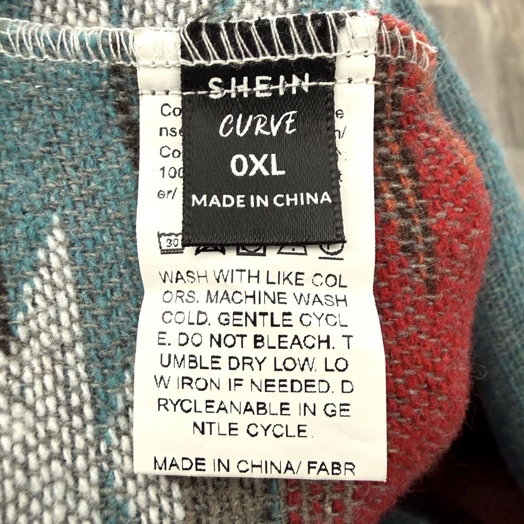 Shein SHEIN Womens XL Shacket Shirt Jacket Southwestern Aztec Button Front Multicolor Size XL / US 12-14 / IT 48-50 - 2 Thumbnail