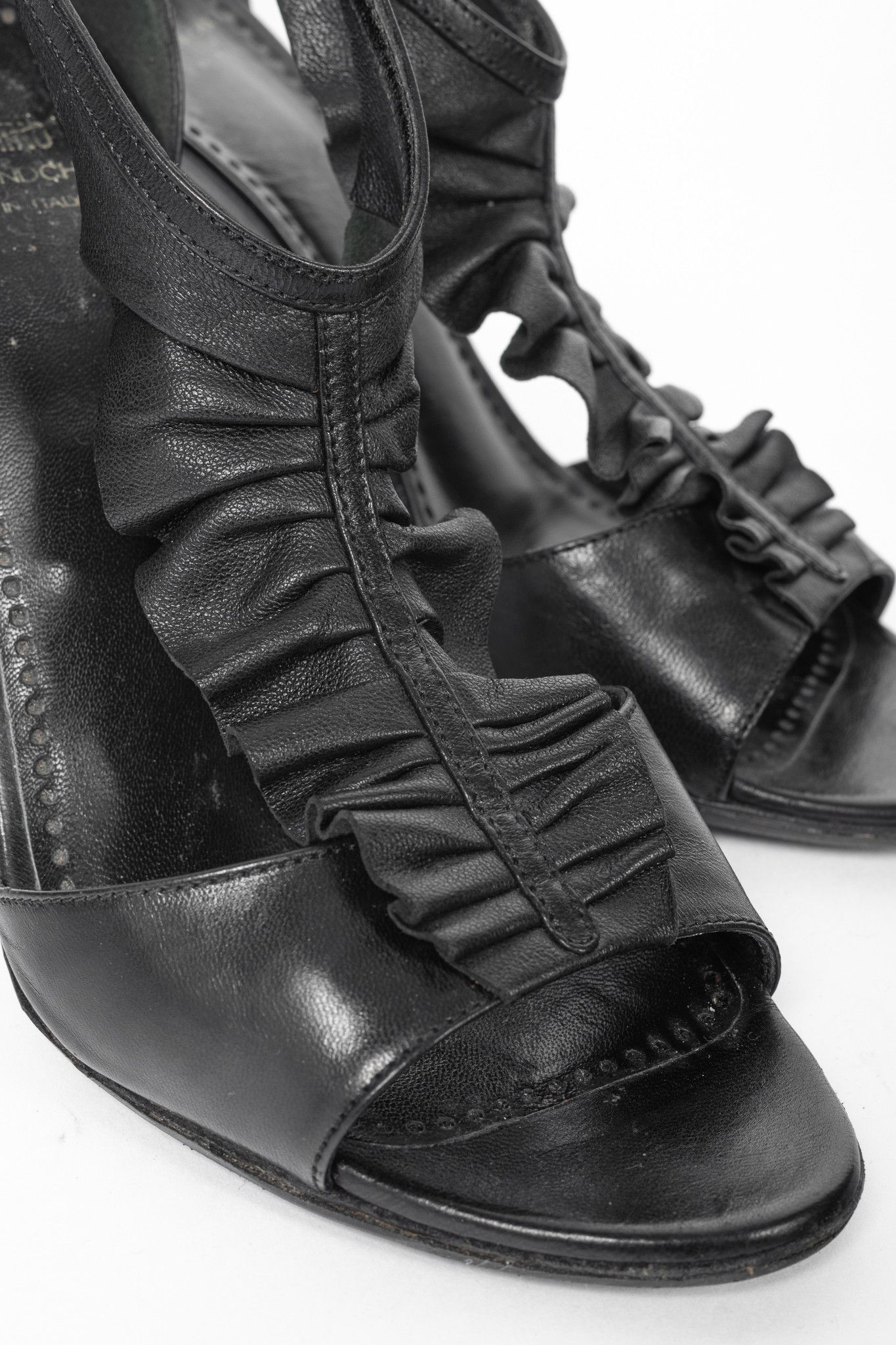 Moschino Moschino Cheap and Chic Black Leather Ruffle T-Strap Sandals Size US 6 / IT 36 - 7 Thumbnail