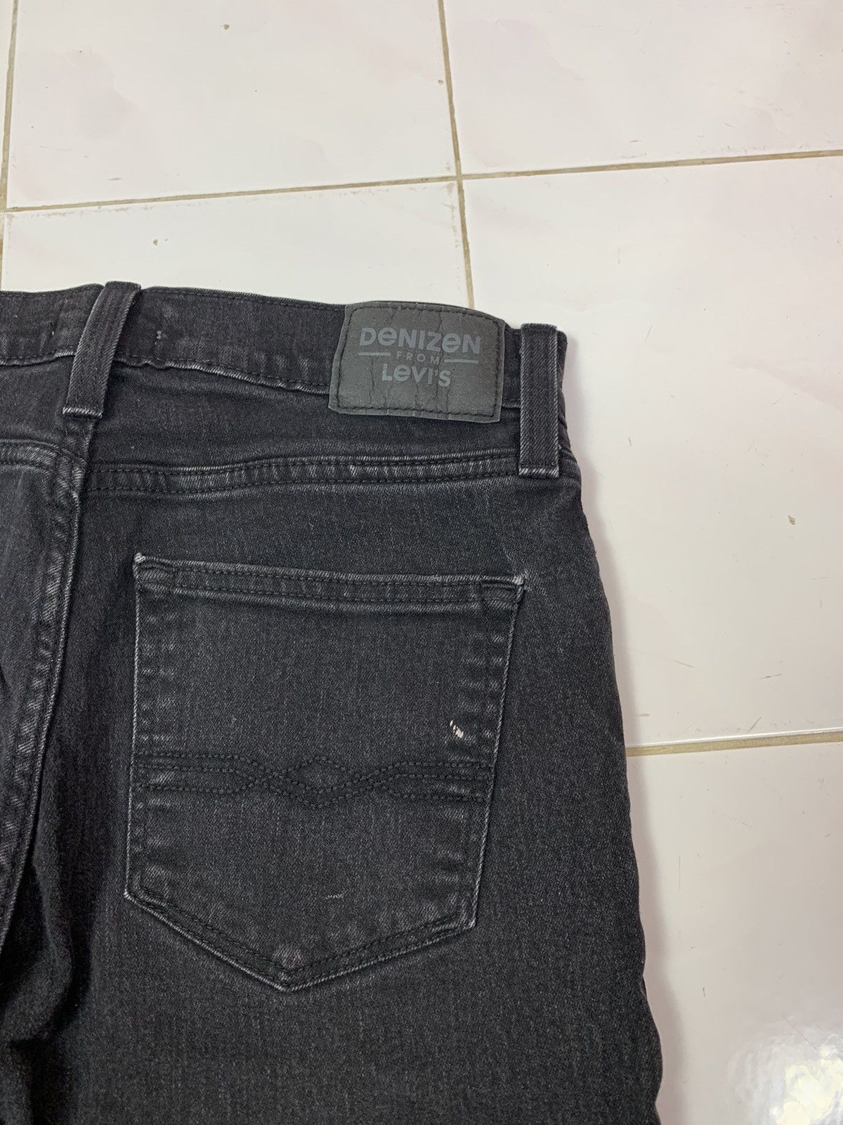 Denizen × Levi's Steals! Denizen Levis Super Black Paint Splatter Jeans Size US 30 / EU 46 - 7 Thumbnail