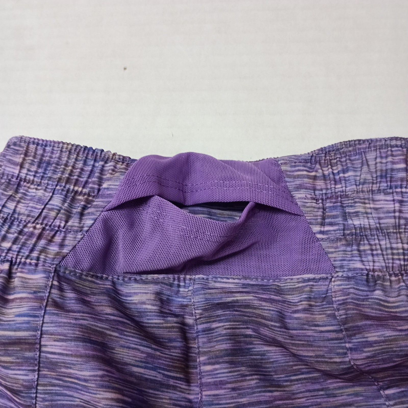 Nike Nike Training Shorts Dri Fit Loose Fit Liner Womens L Purple Size 34" / US 12 / IT 48 - 7 Thumbnail