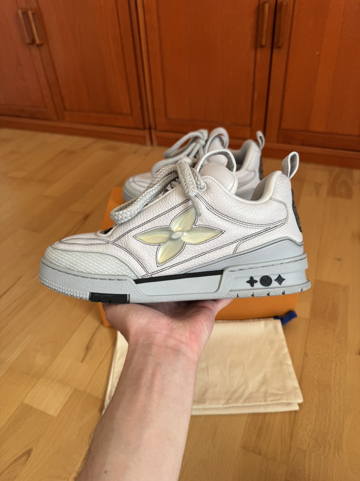 Louis Vuitton Louis Vuitton LV Skate Grey Size US 8.5 / EU 41-42 - 2 Thumbnail