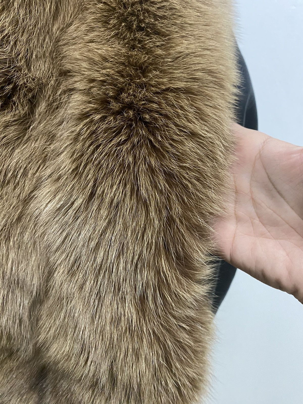 Japanese Brand Real Fox Faux Fur Shawl Rare Design Unisex Size ONE SIZE - 7 Thumbnail