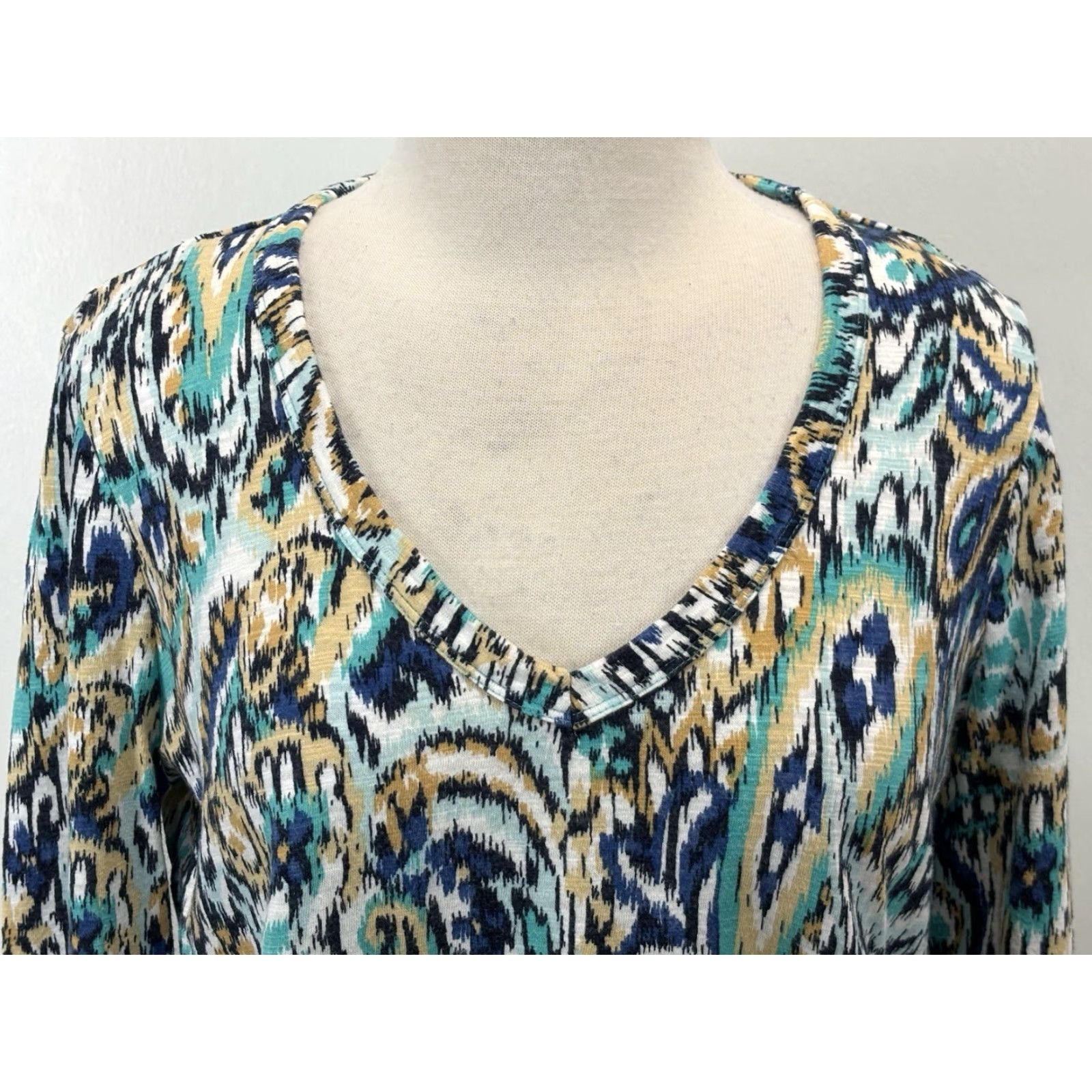 Vintage VINTAGE Chicos Tunic Shirt Womens Medium Blue Paisley V-Neck Casual Size M / US 6-8 / IT 42-44 - 5 Thumbnail