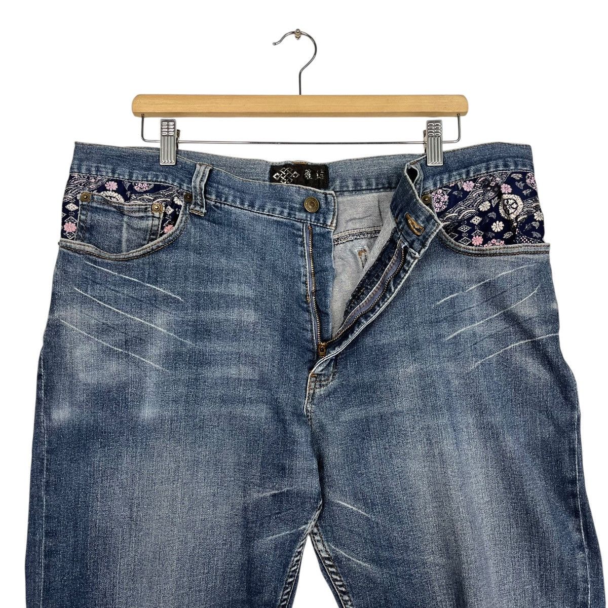 Japanese Brand Vintage Japanese Designer Embroidery Logo Denim Size US 38 / EU 54 - 14 Thumbnail
