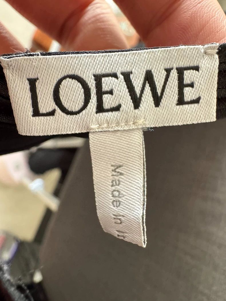 Loewe Loewe size M A pleated skirt-style coat Size M / US 6-8 / IT 42-44 - 3 Thumbnail