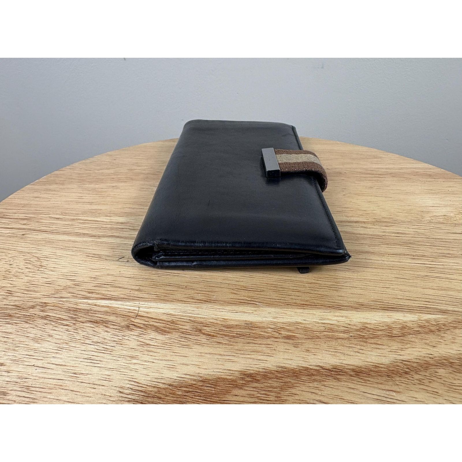Gucci Authentic Gucci Dark Brown Leather Snap Wallet Size ONE SIZE - 5 Thumbnail